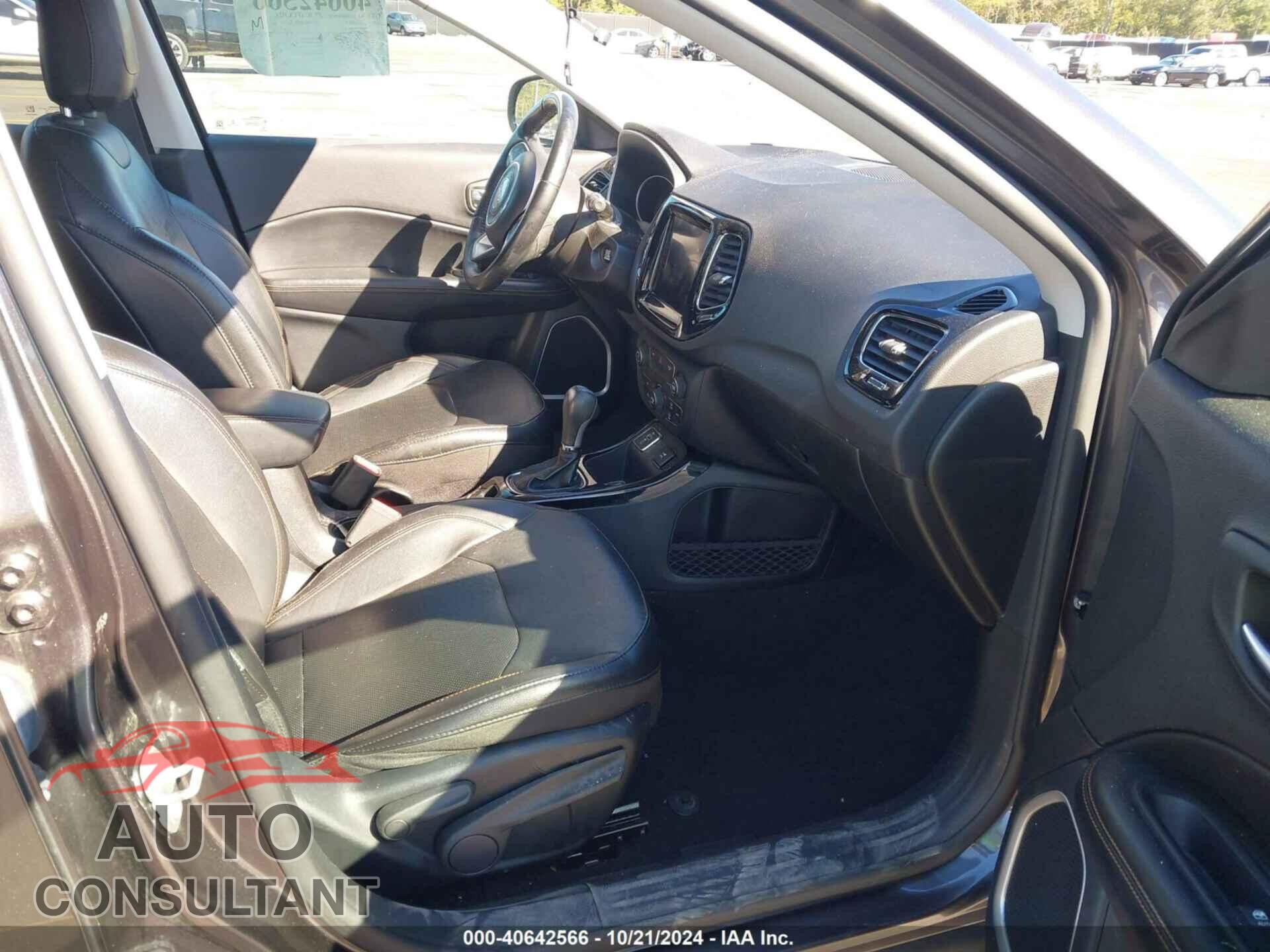 JEEP COMPASS 2020 - 3C4NJCCB2LT152631