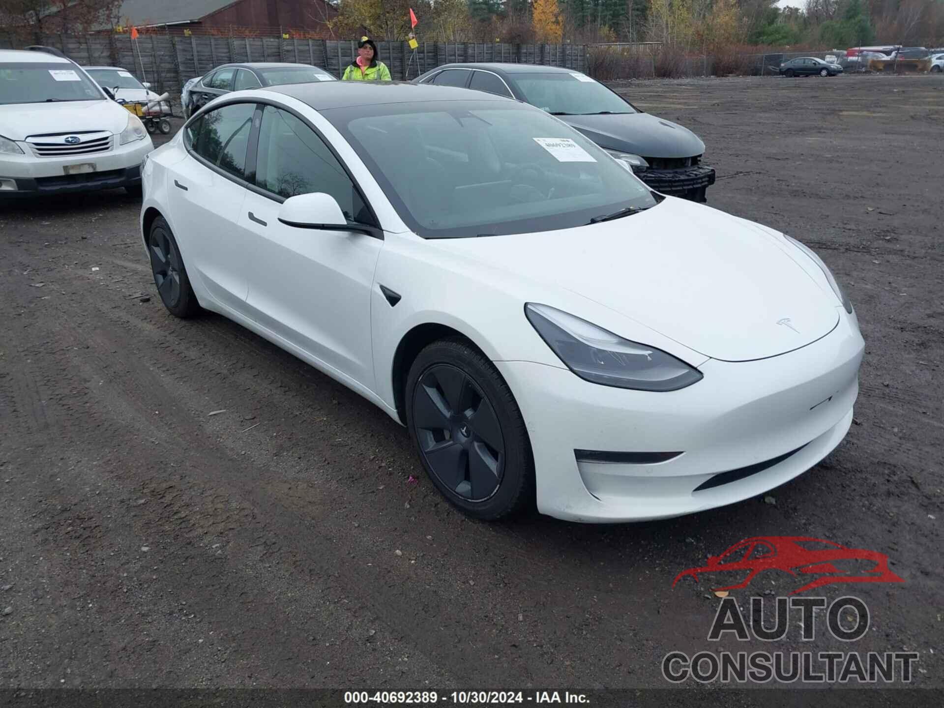 TESLA MODEL 3 2022 - 5YJ3E1EB4NF152435