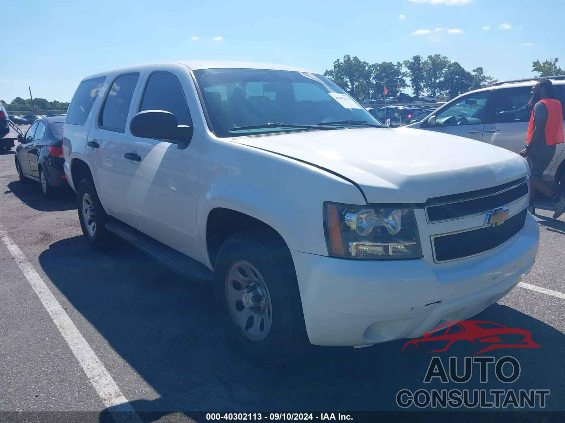 CHEVROLET TAHOE 2013 - 1GNSK2E01DR268491