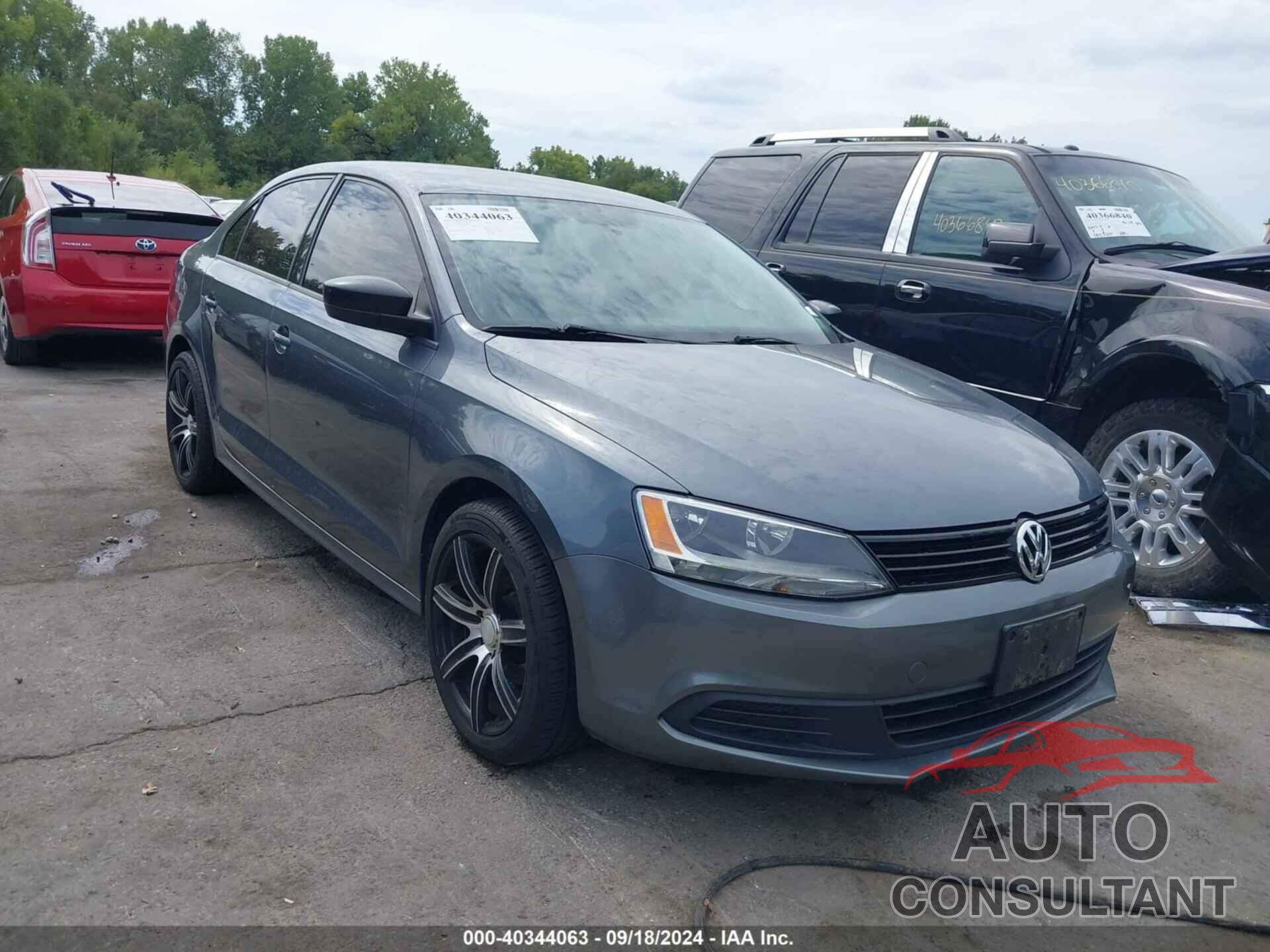 VOLKSWAGEN JETTA 2013 - 3VW2K7AJ2DM288414