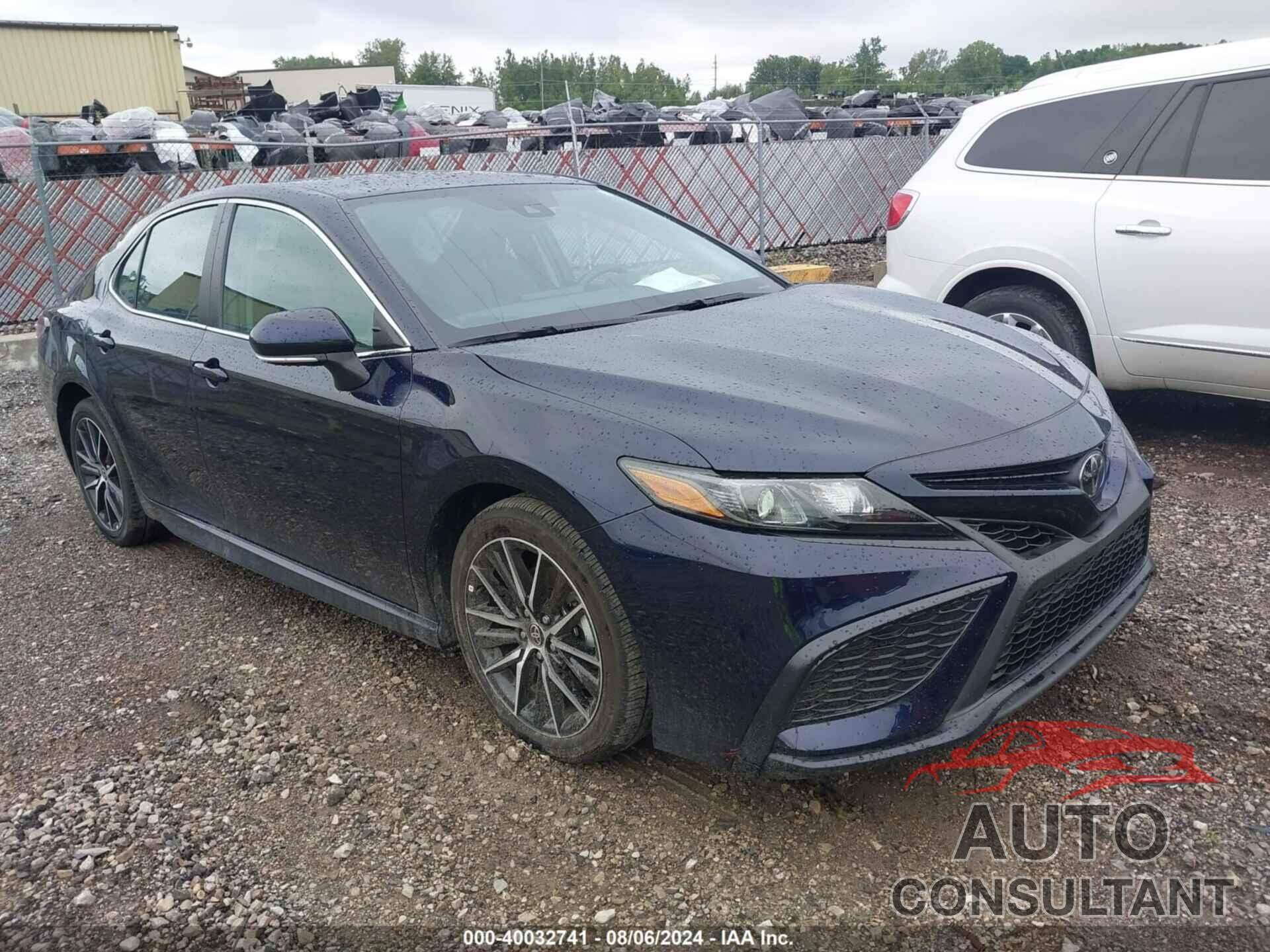 TOYOTA CAMRY 2021 - 4T1T11BK5MU039529