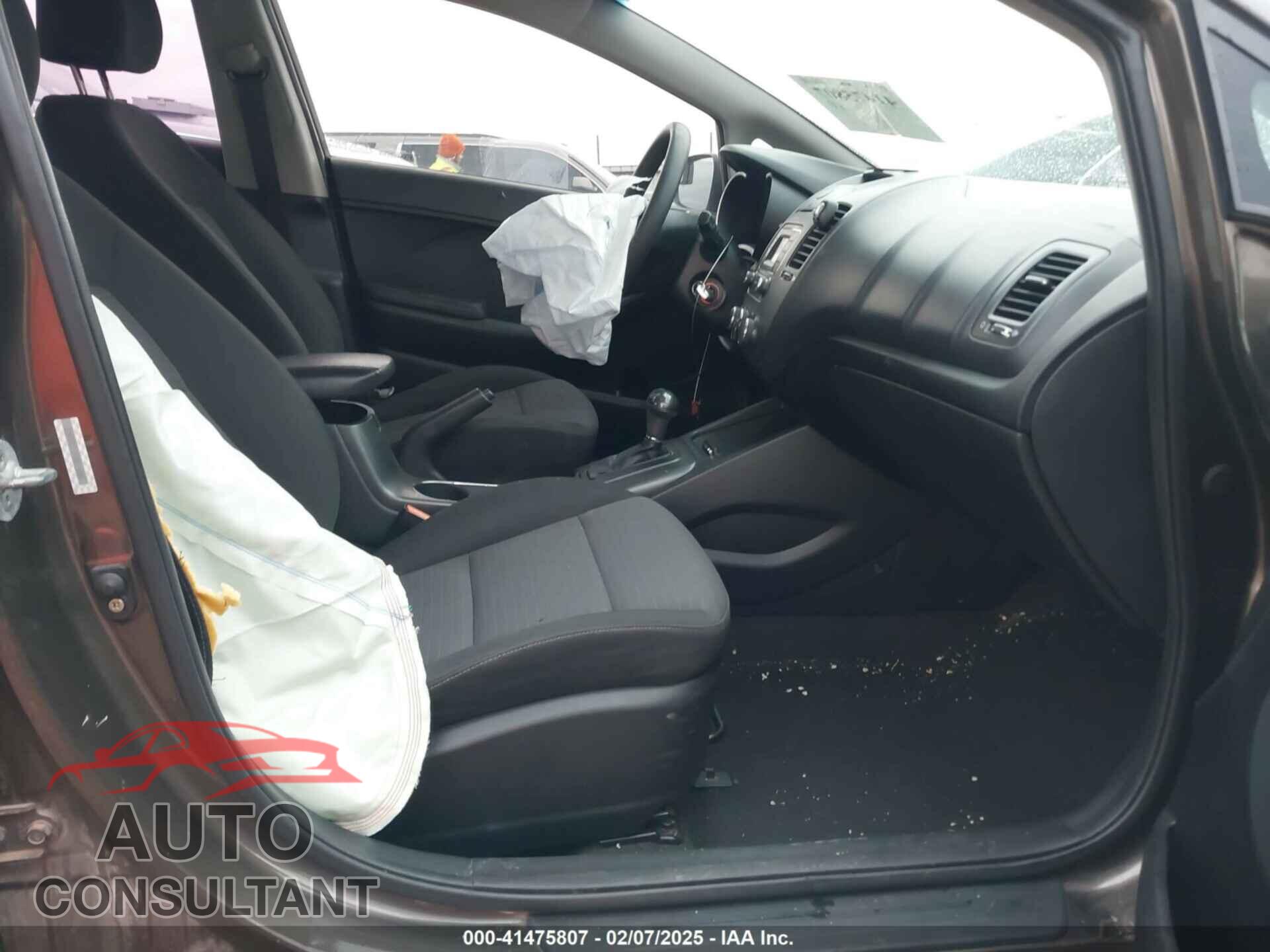 KIA FORTE 2015 - KNAFX4A67F5355644