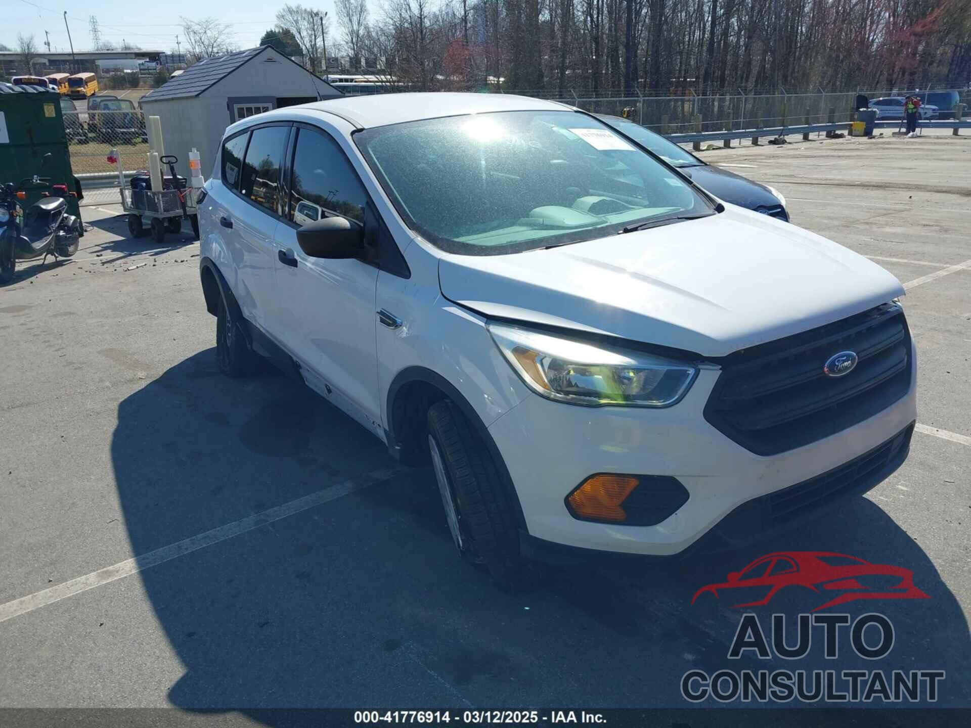 FORD ESCAPE 2017 - 1FMCU0F74HUB56421