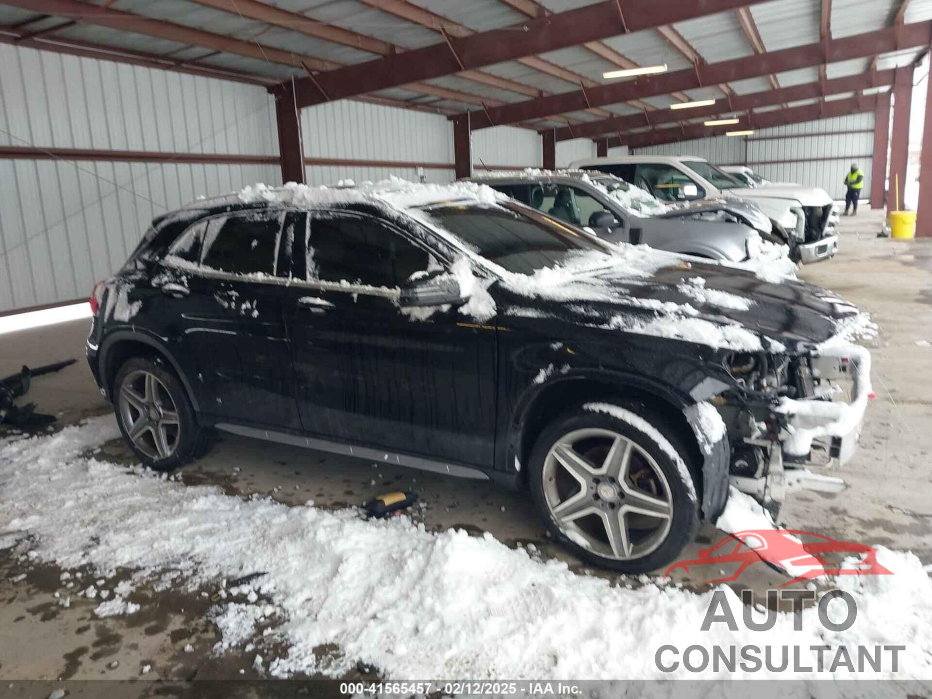 MERCEDES-BENZ GLA 250 2015 - WDCTG4GB4FJ083405