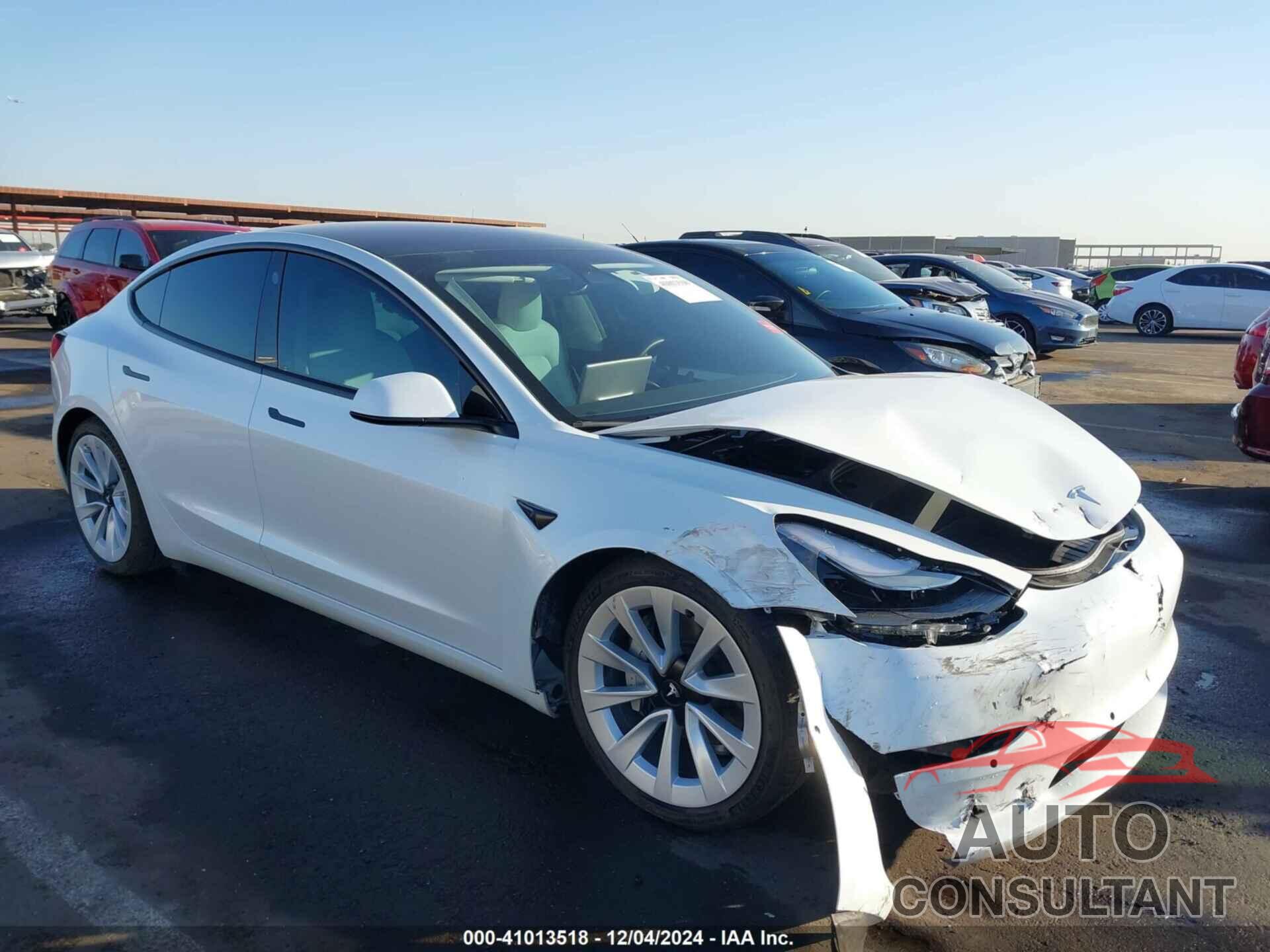 TESLA MODEL 3 2022 - 5YJ3E1EB3NF136615