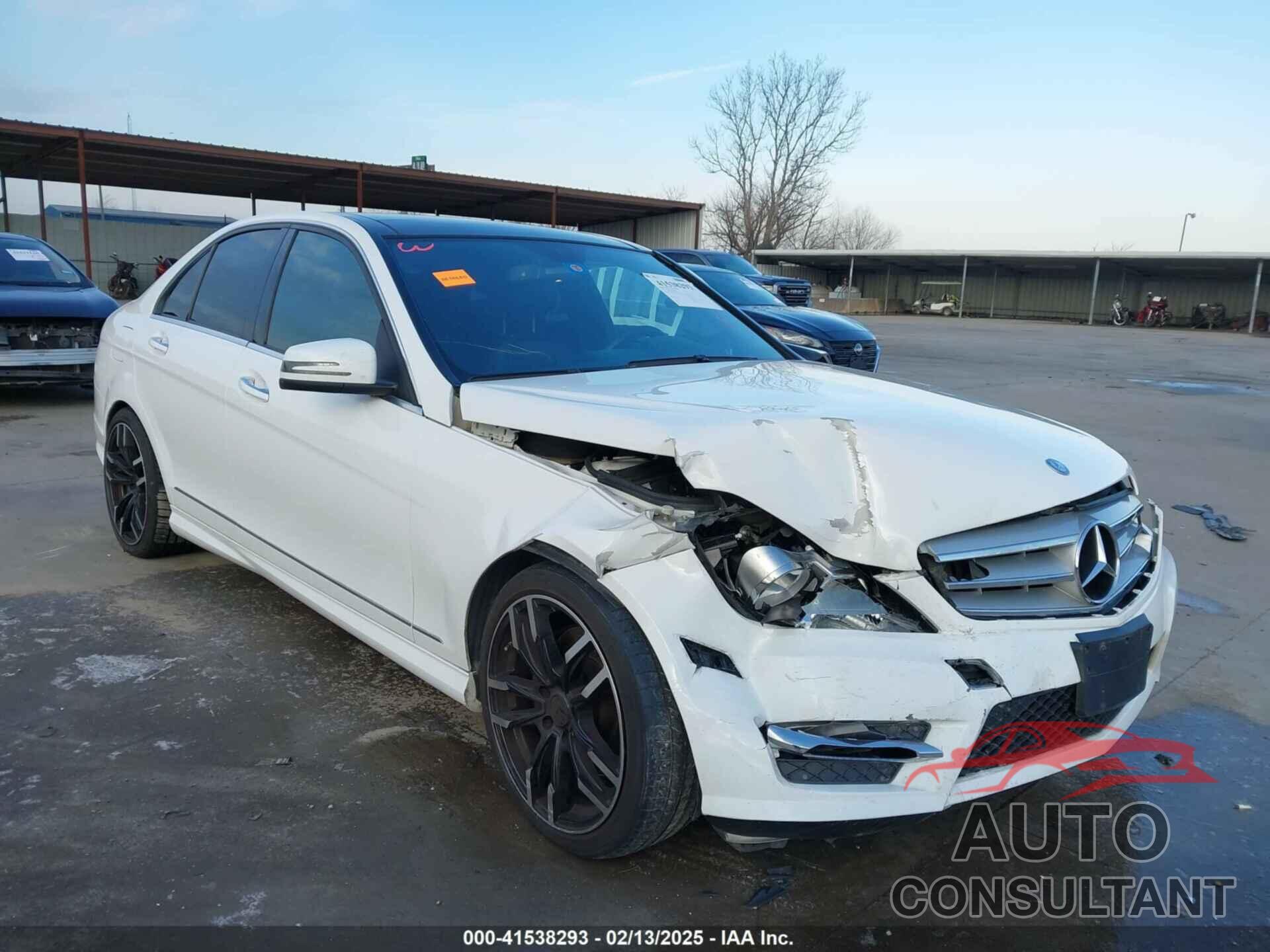 MERCEDES-BENZ C 350 2013 - WDDGF5HB5DA748460