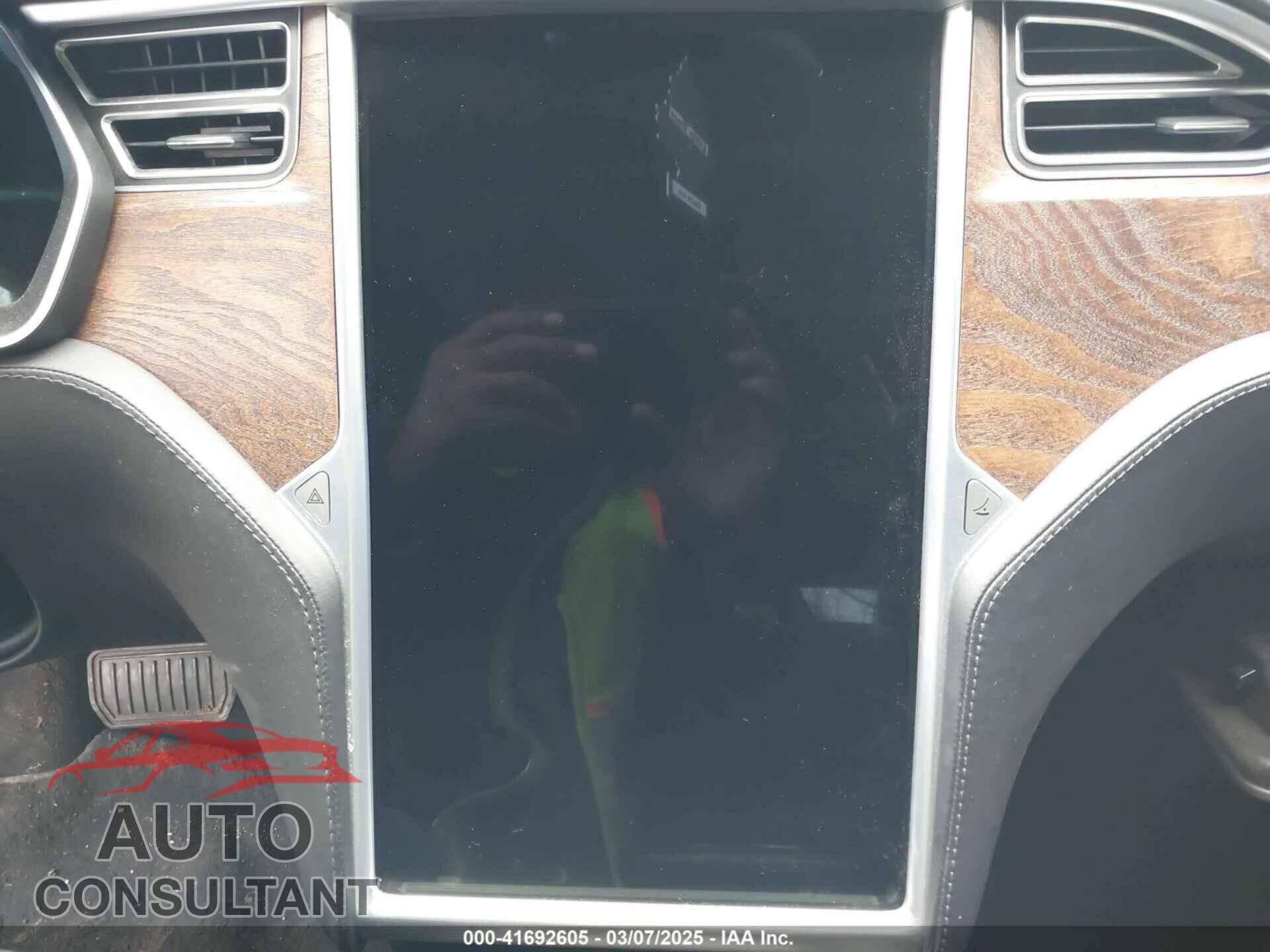 TESLA MODEL S 2017 - 5YJSA1E25HF215778