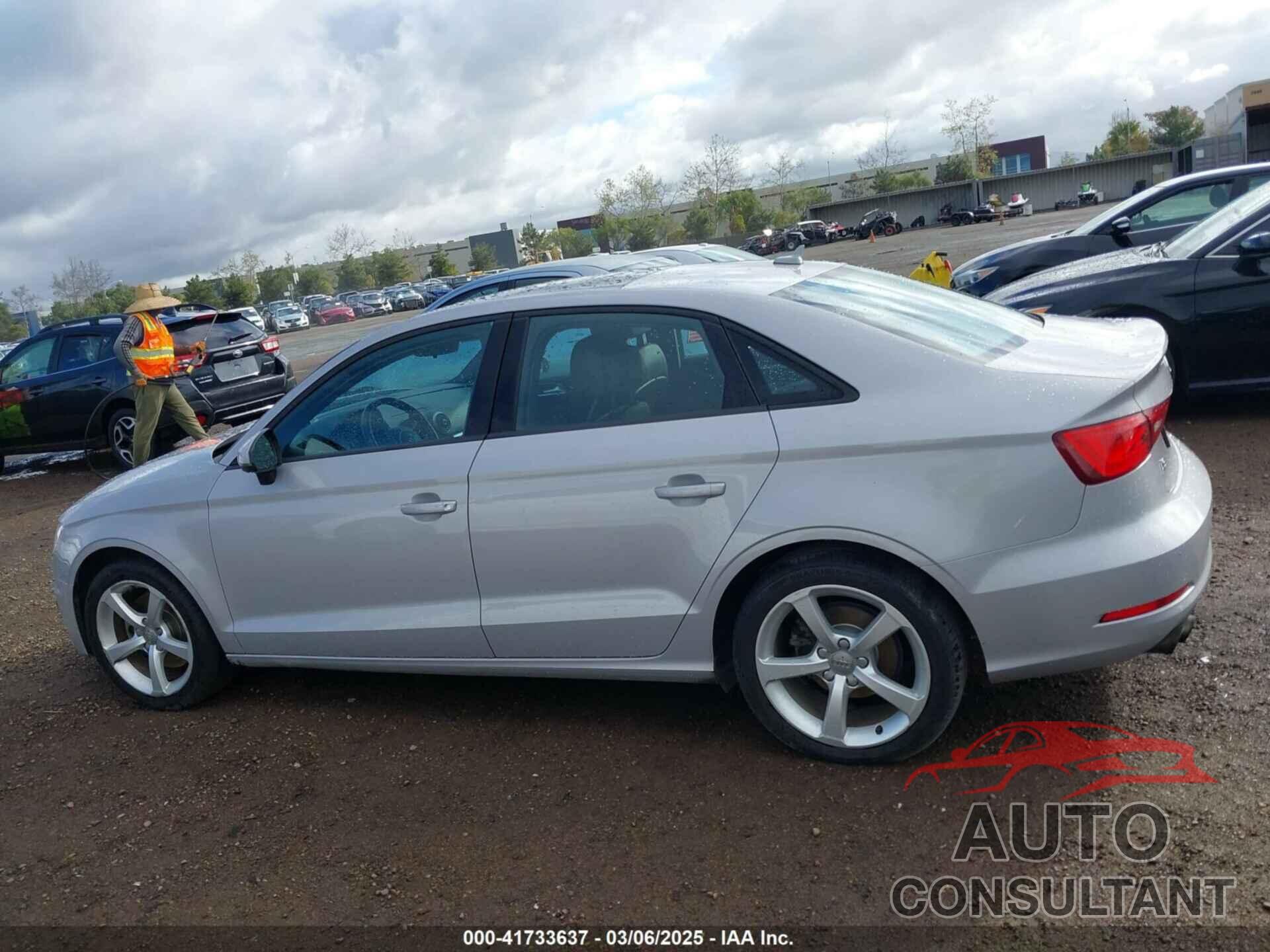 AUDI A3 2016 - WAUA7GFF7G1070925