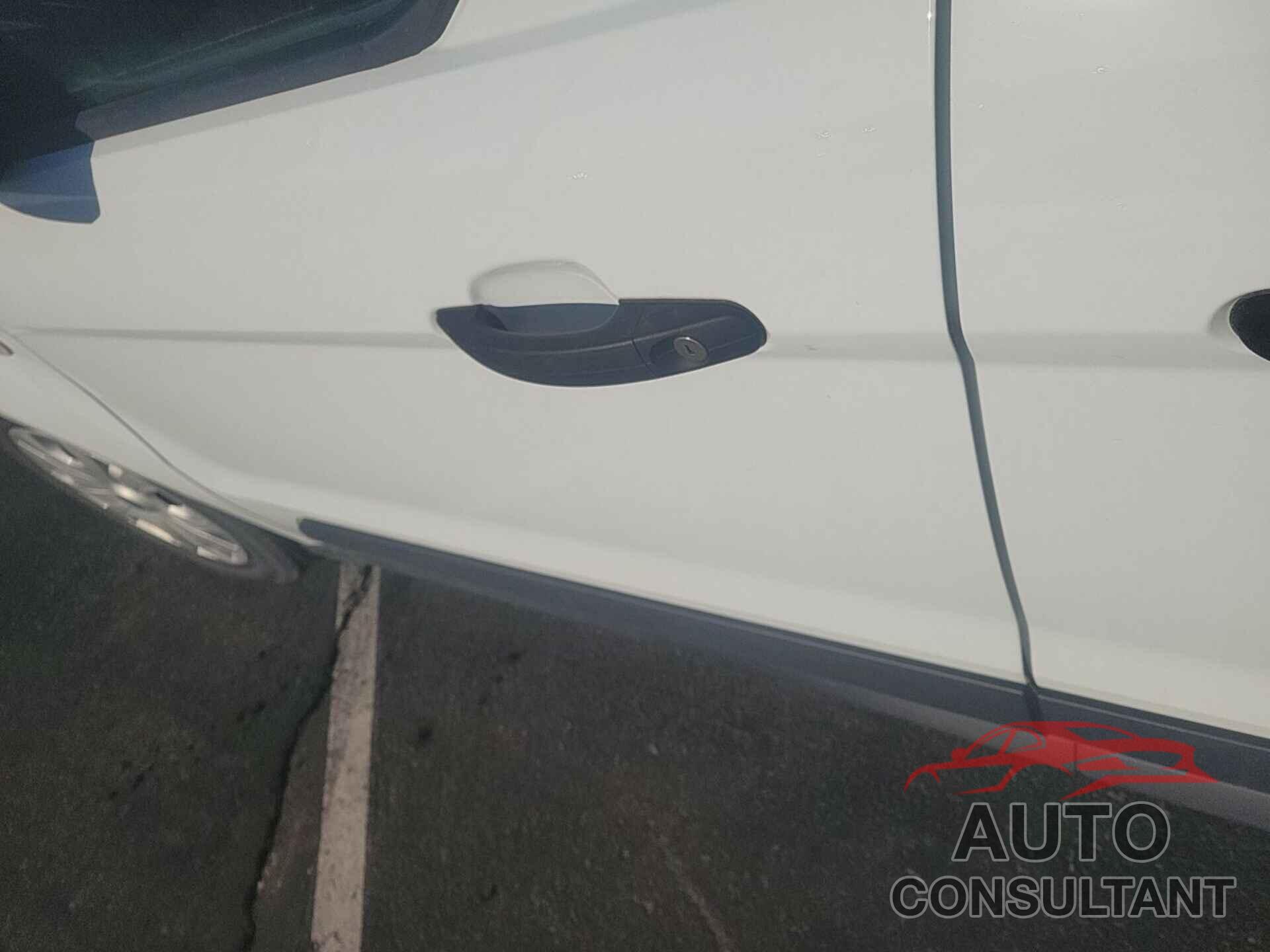FORD TRANSIT CONNECT 2023 - NM0LS7S24P1557073