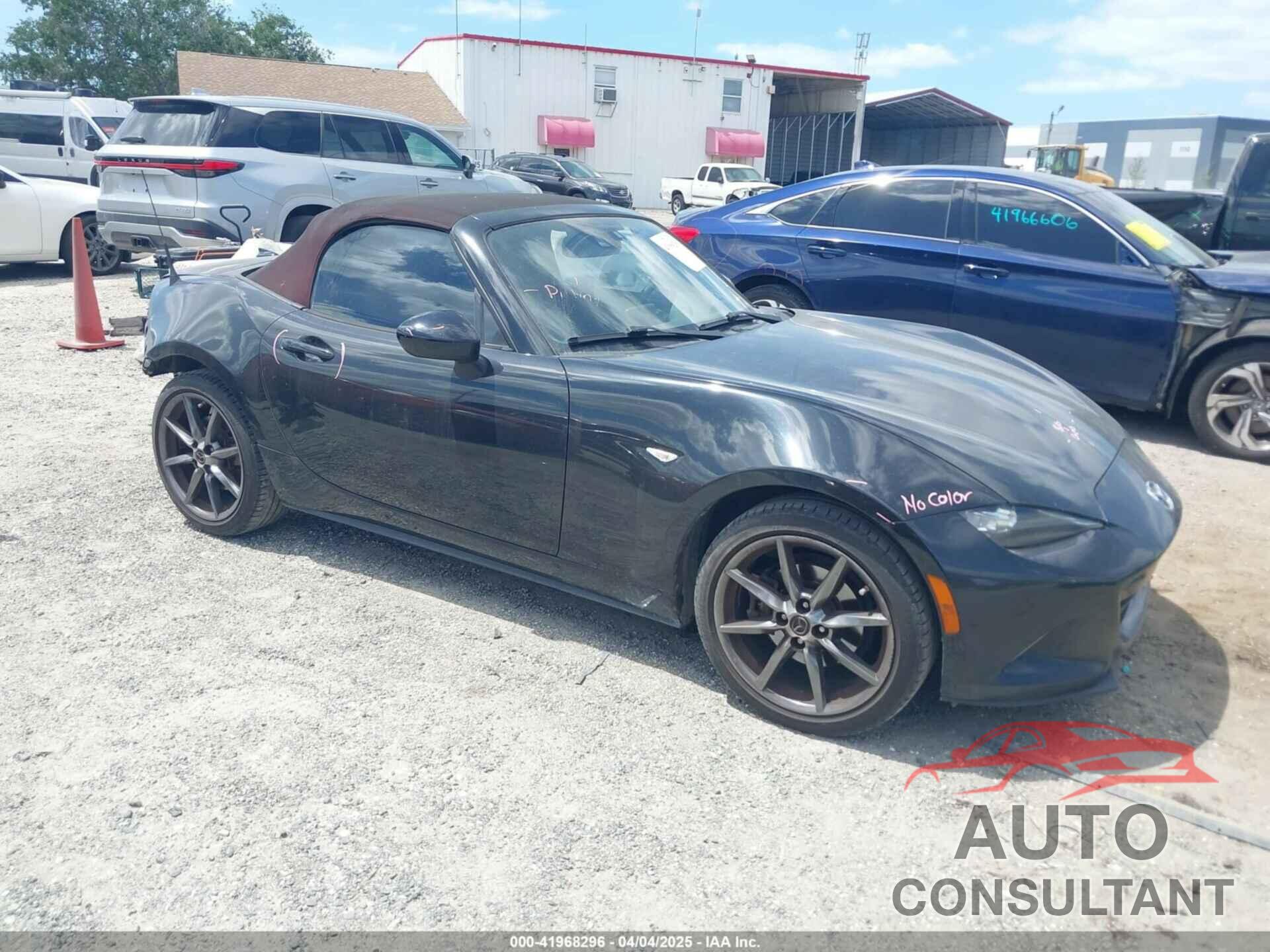 MAZDA MX-5 MIATA 2018 - JM1NDAD71J0202757