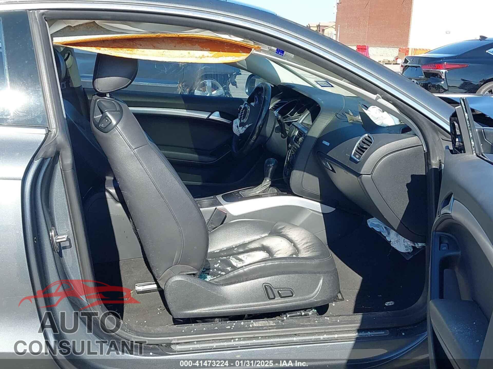 AUDI A5 2012 - WAUCFAFR5CA000949