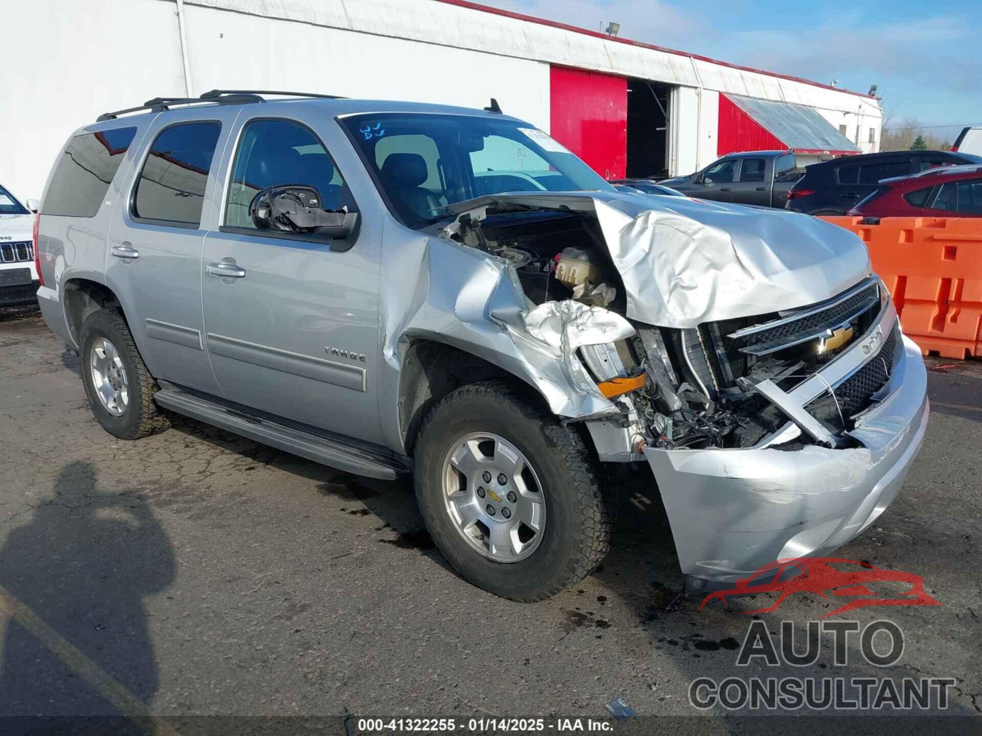 CHEVROLET TAHOE 2014 - 1GNSKBE04ER197644