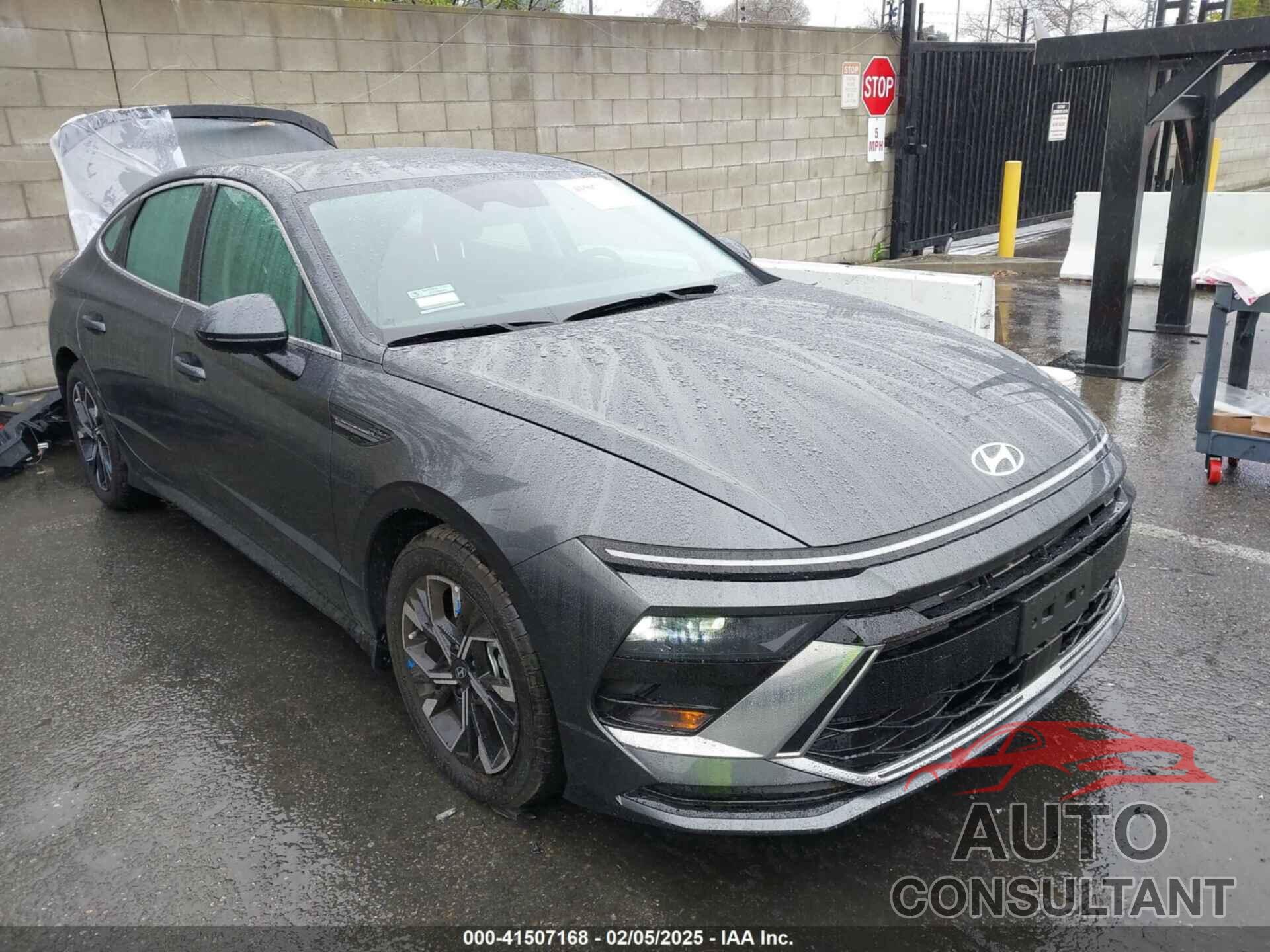 HYUNDAI SONATA 2024 - KMHL64JA5RA418616