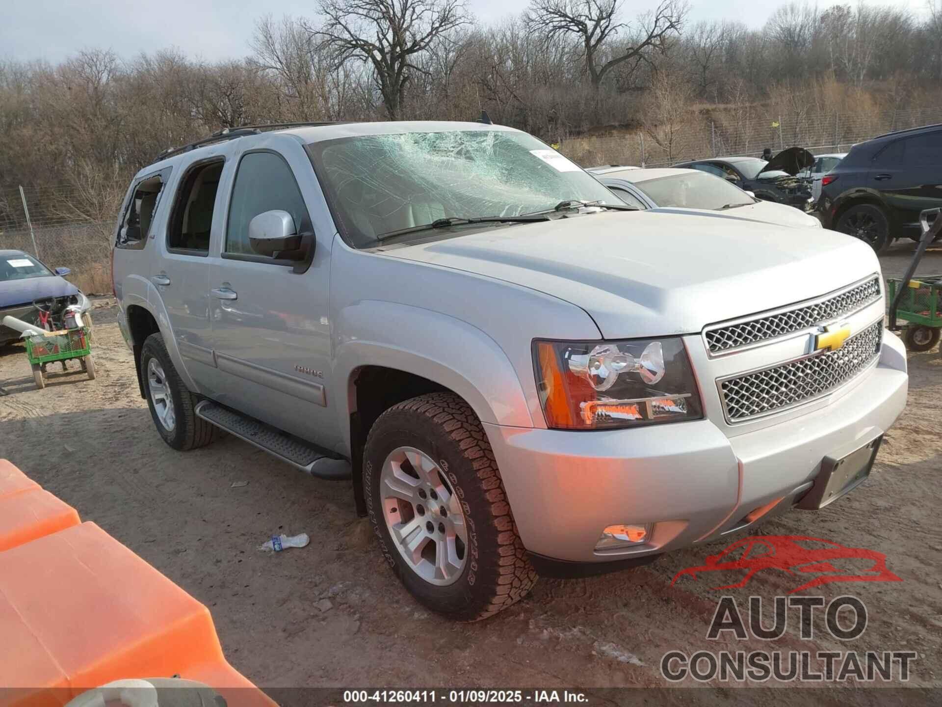 CHEVROLET TAHOE 2013 - 1GNSKBE08DR169537