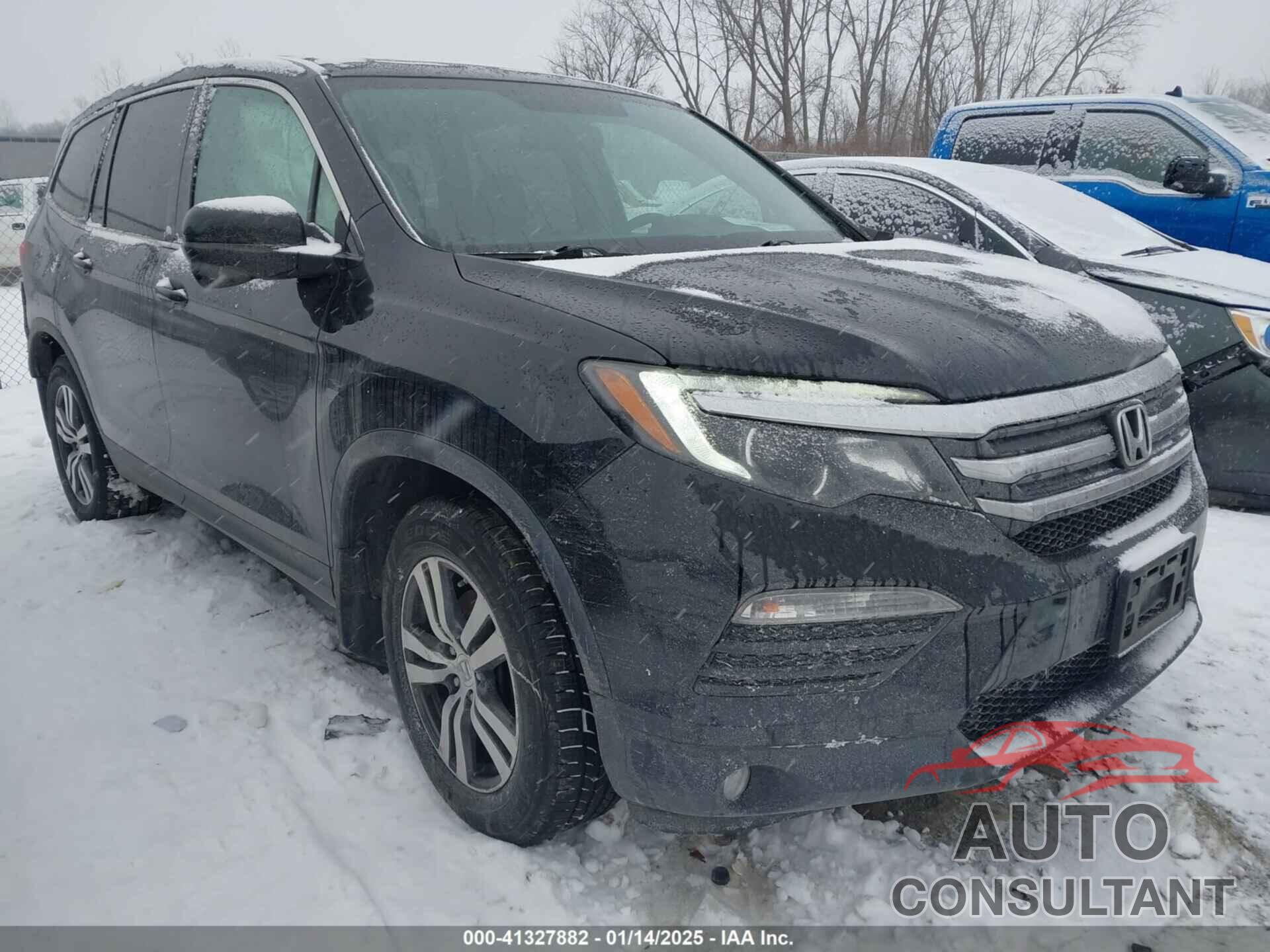 HONDA PILOT 2017 - 5FNYF5H56HB020569