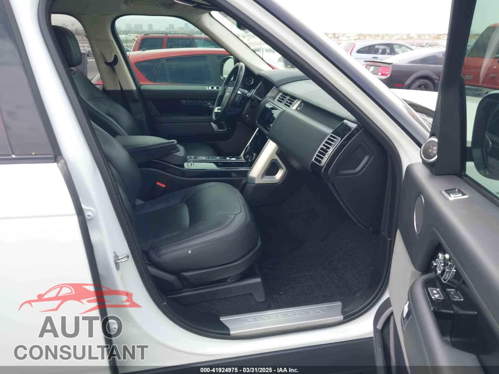 LAND ROVER RANGE ROVER 2019 - SALGS2SV2KA555261