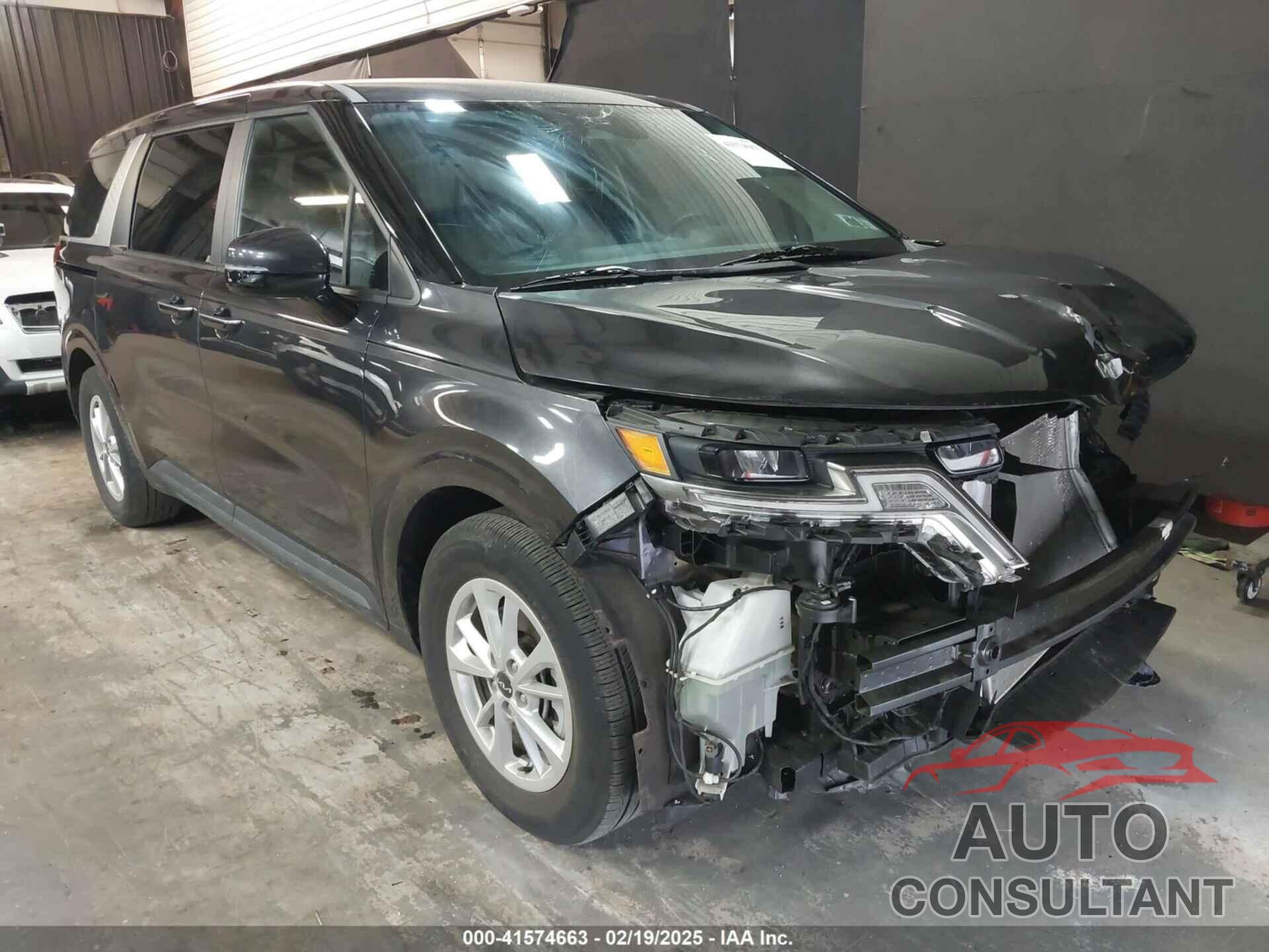 KIA CARNIVAL MPV 2023 - KNDNB4H35P6258785