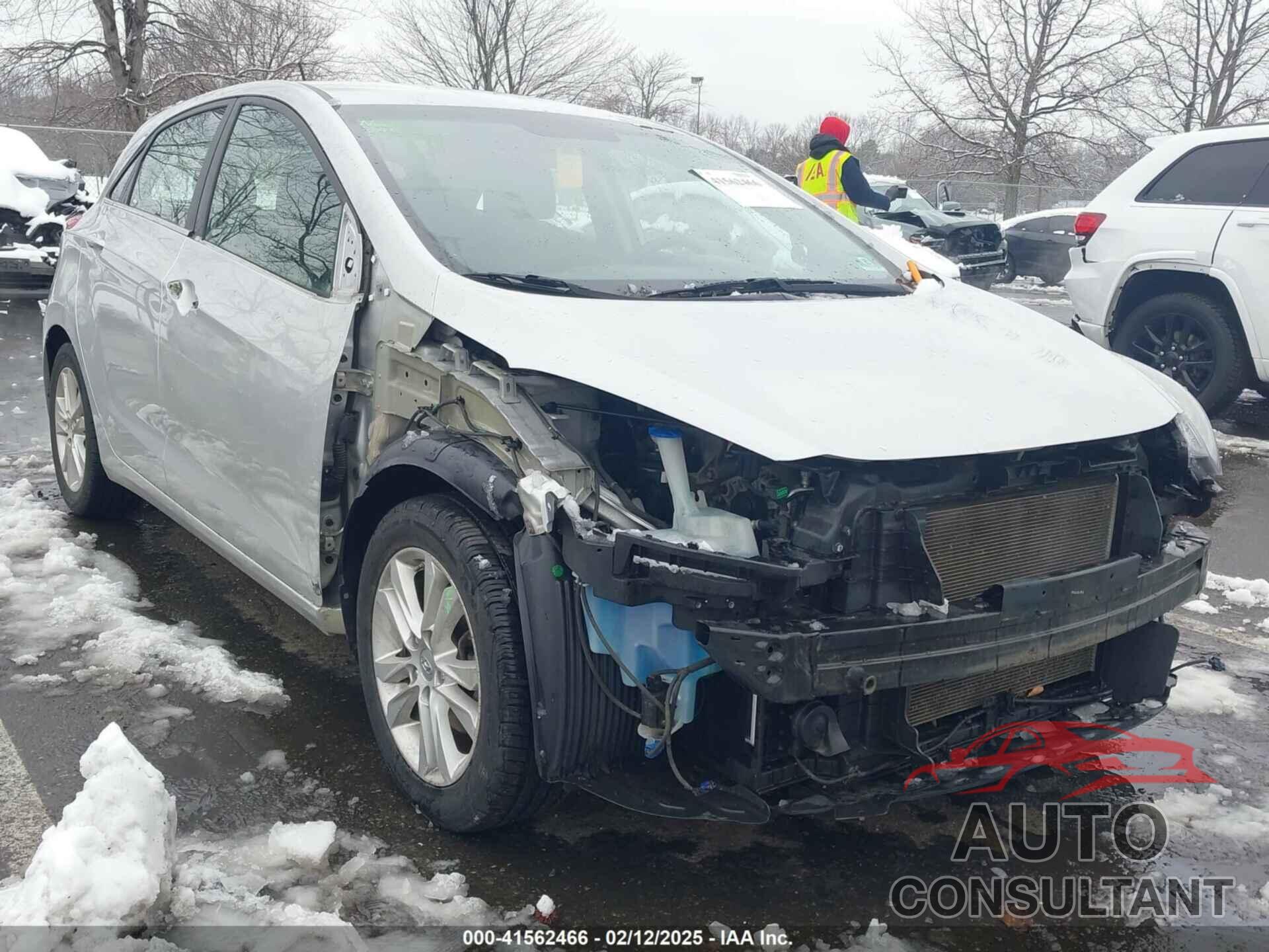 HYUNDAI ELANTRA GT 2014 - KMHD35LH8EU171548