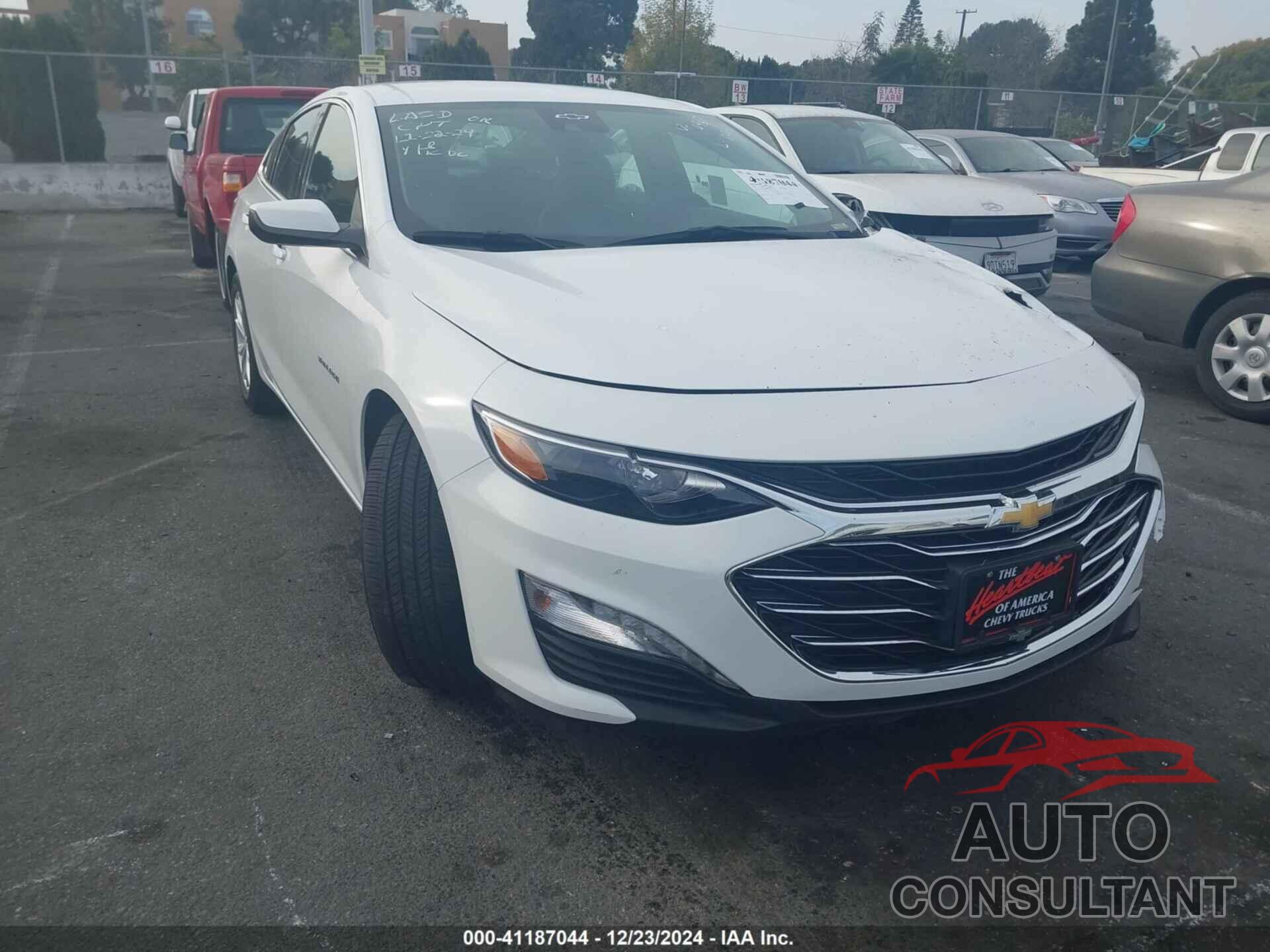 CHEVROLET MALIBU 2023 - 1G1ZD5ST6PF150467