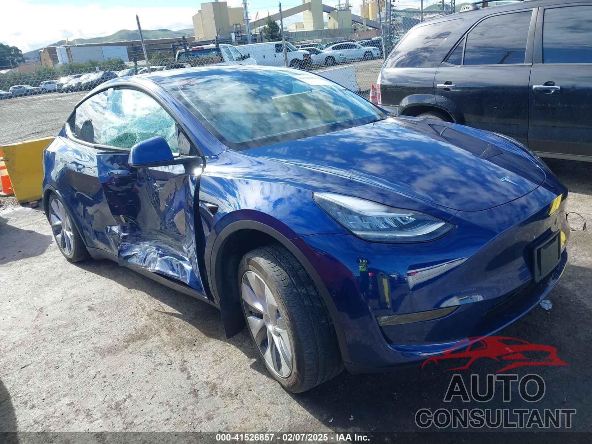 TESLA MODEL Y 2022 - 7SAYGDEE6NF318372
