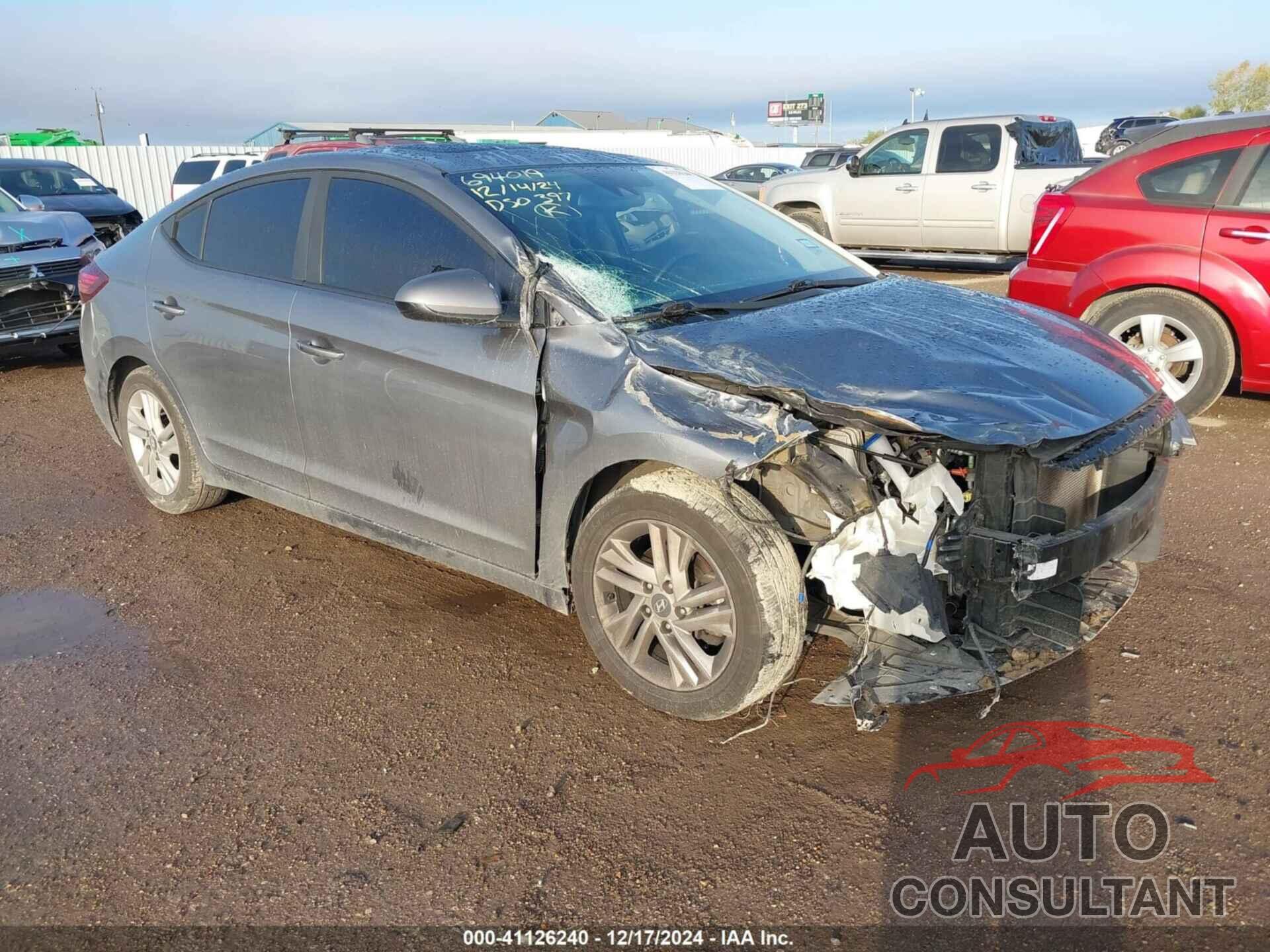 HYUNDAI ELANTRA 2019 - 5NPD84LF1KH455690