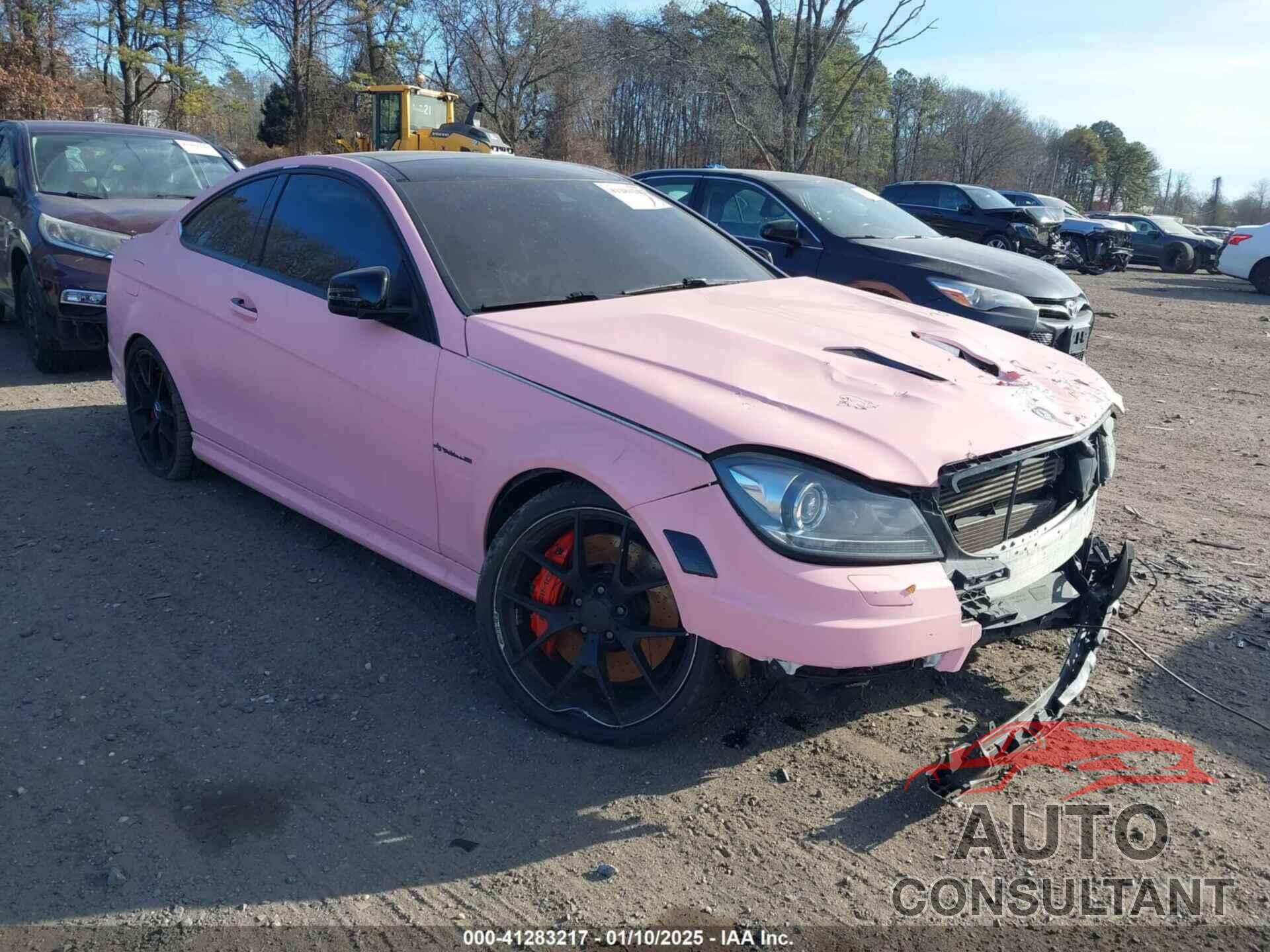MERCEDES-BENZ C 63 AMG 2015 - WDDGJ7HB8FG414529