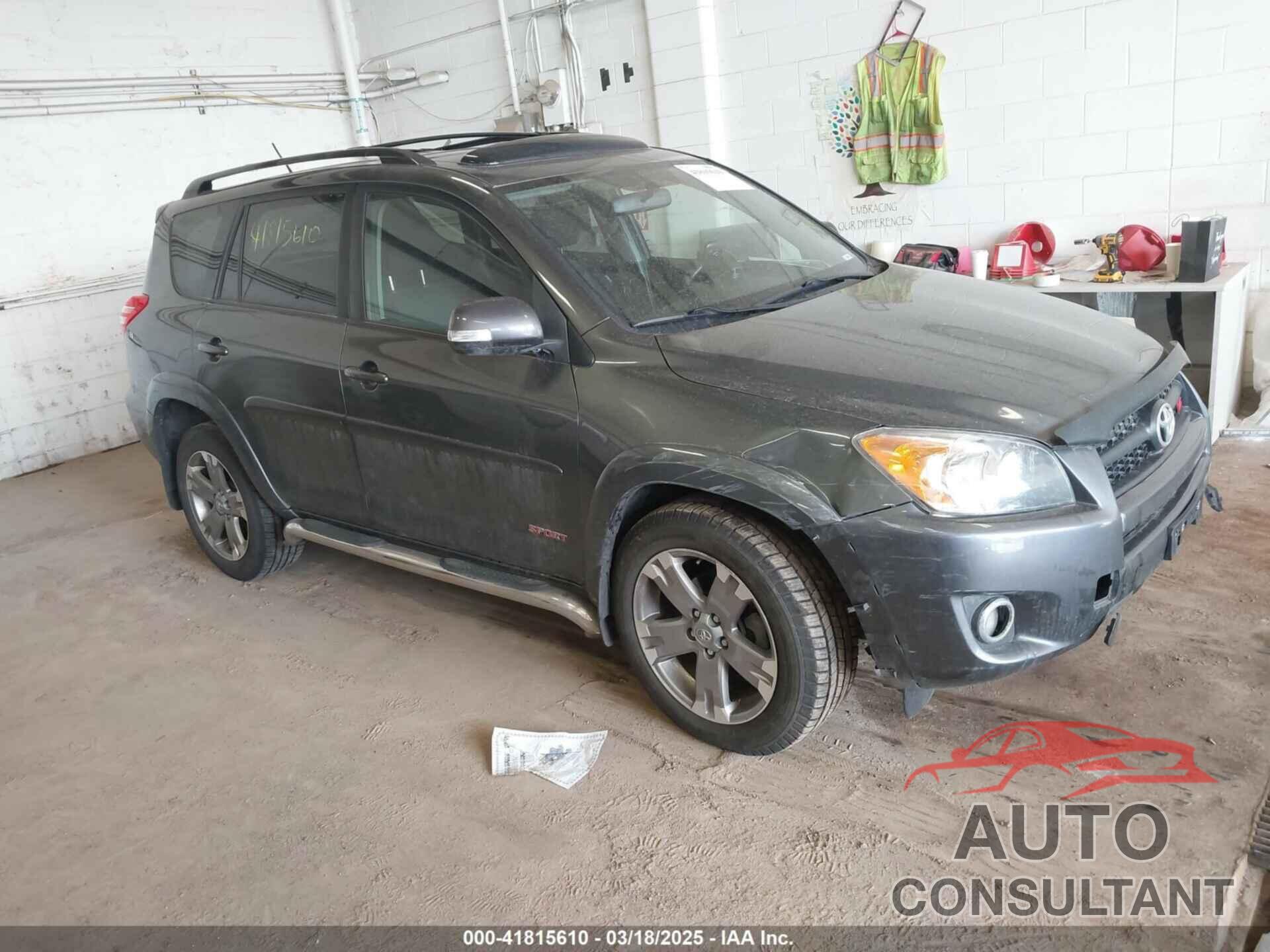TOYOTA RAV4 2009 - JTMBK32VX95084177