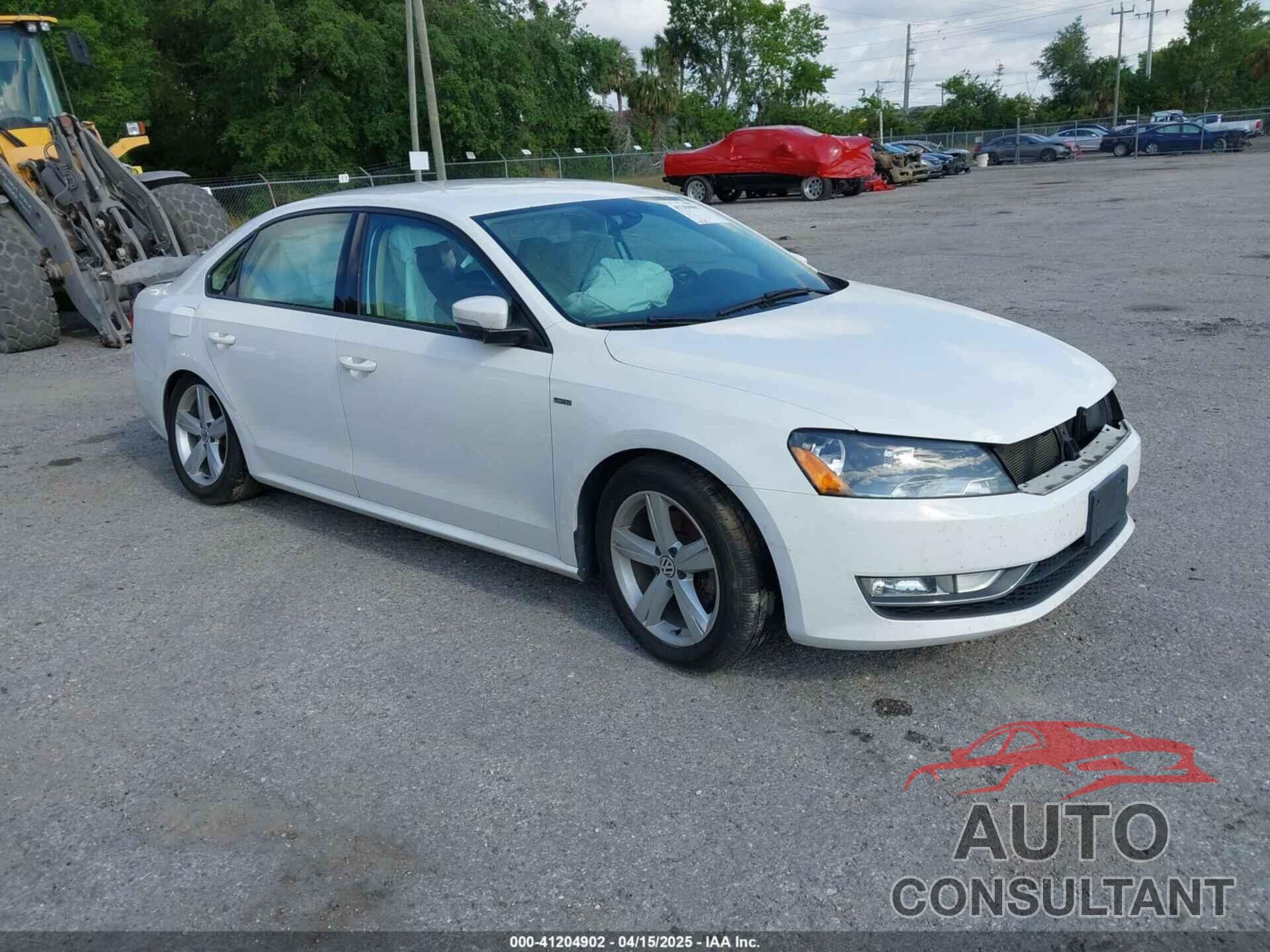 VOLKSWAGEN PASSAT 2015 - 1VWAT7A3XFC100852