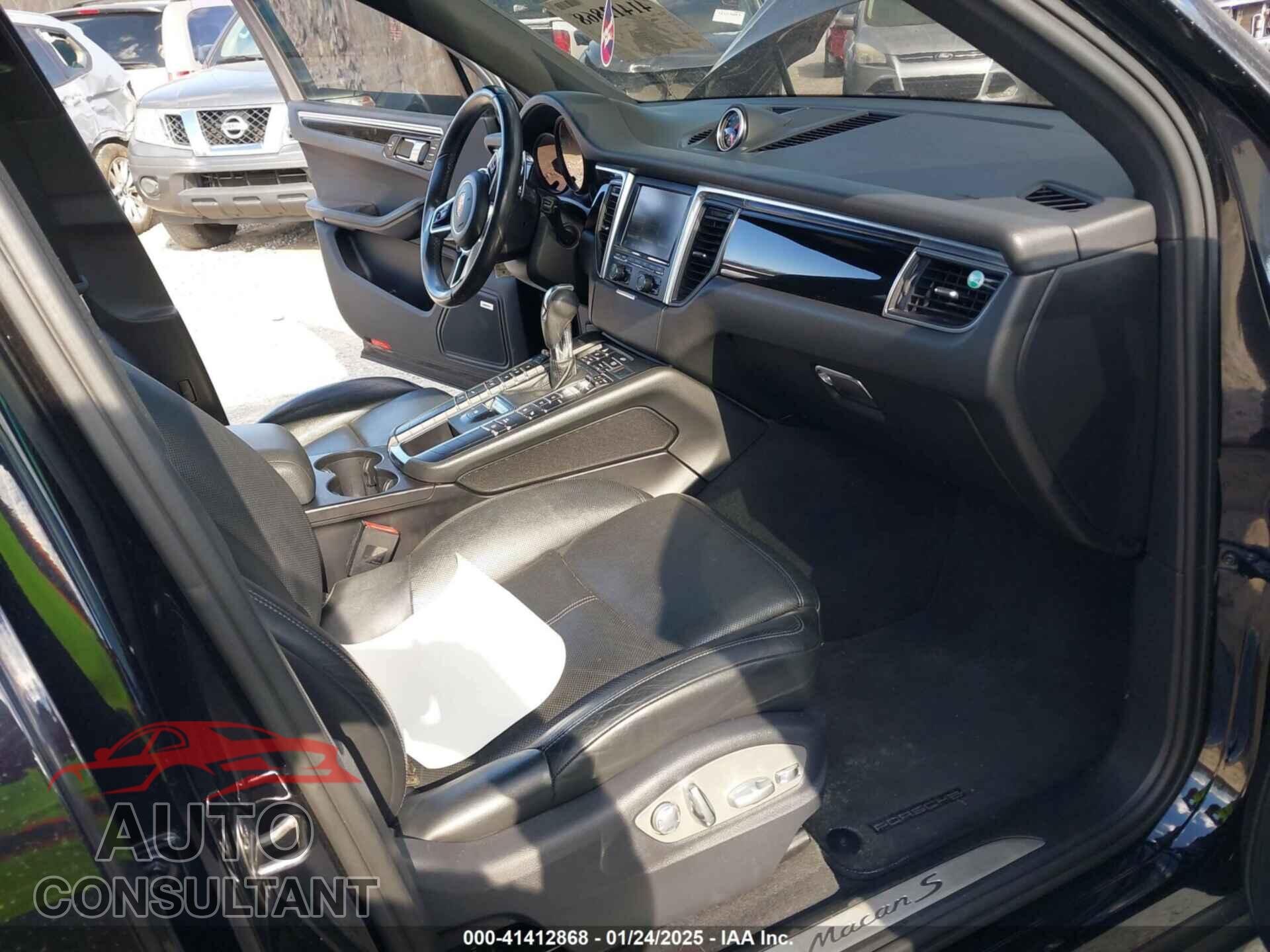 PORSCHE MACAN 2015 - WP1AB2A56FLB67232