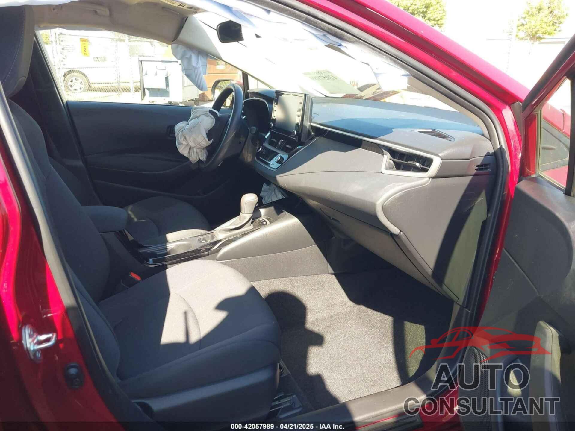 TOYOTA COROLLA 2022 - JTDEAMDE6NJ057045