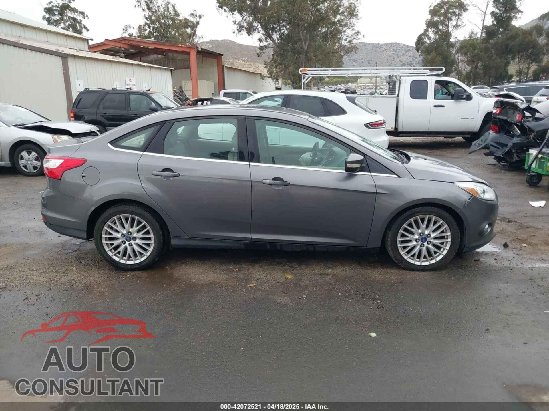 FORD FOCUS 2012 - 1FAHP3H2XCL145464