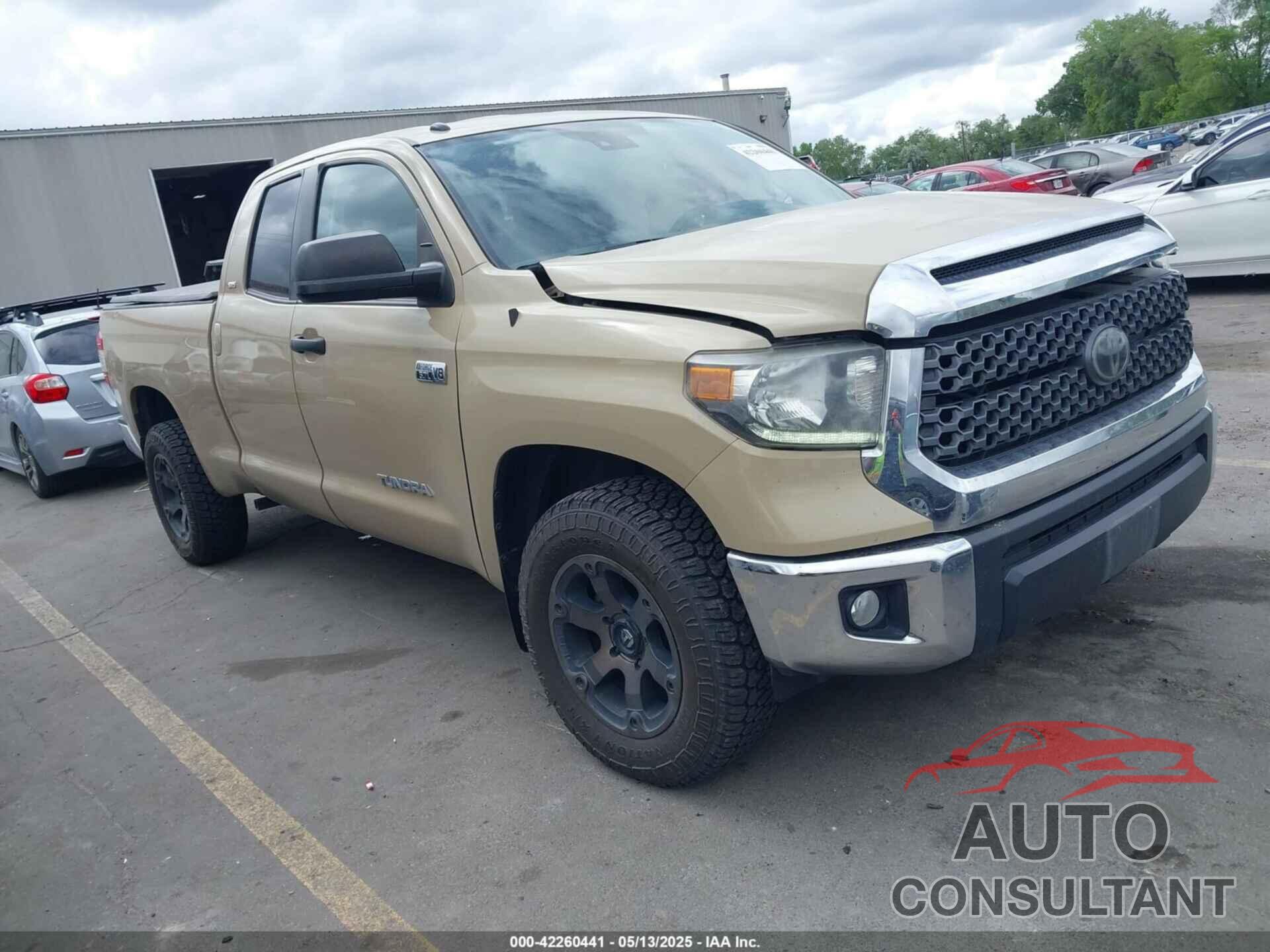 TOYOTA TUNDRA 2018 - 5TFUY5F17JX775105
