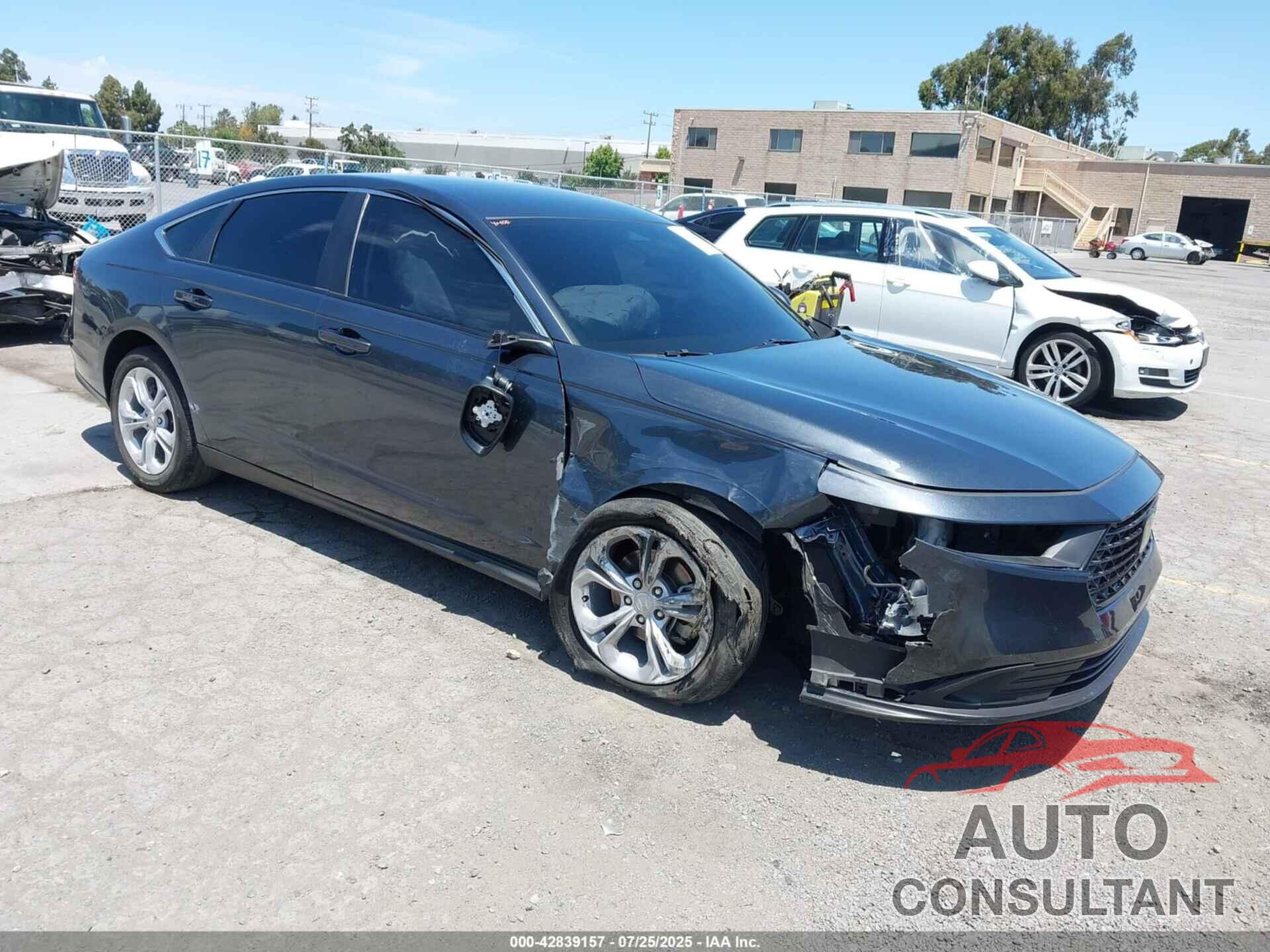 HONDA ACCORD 2024 - 1HGCY1F28RA017951