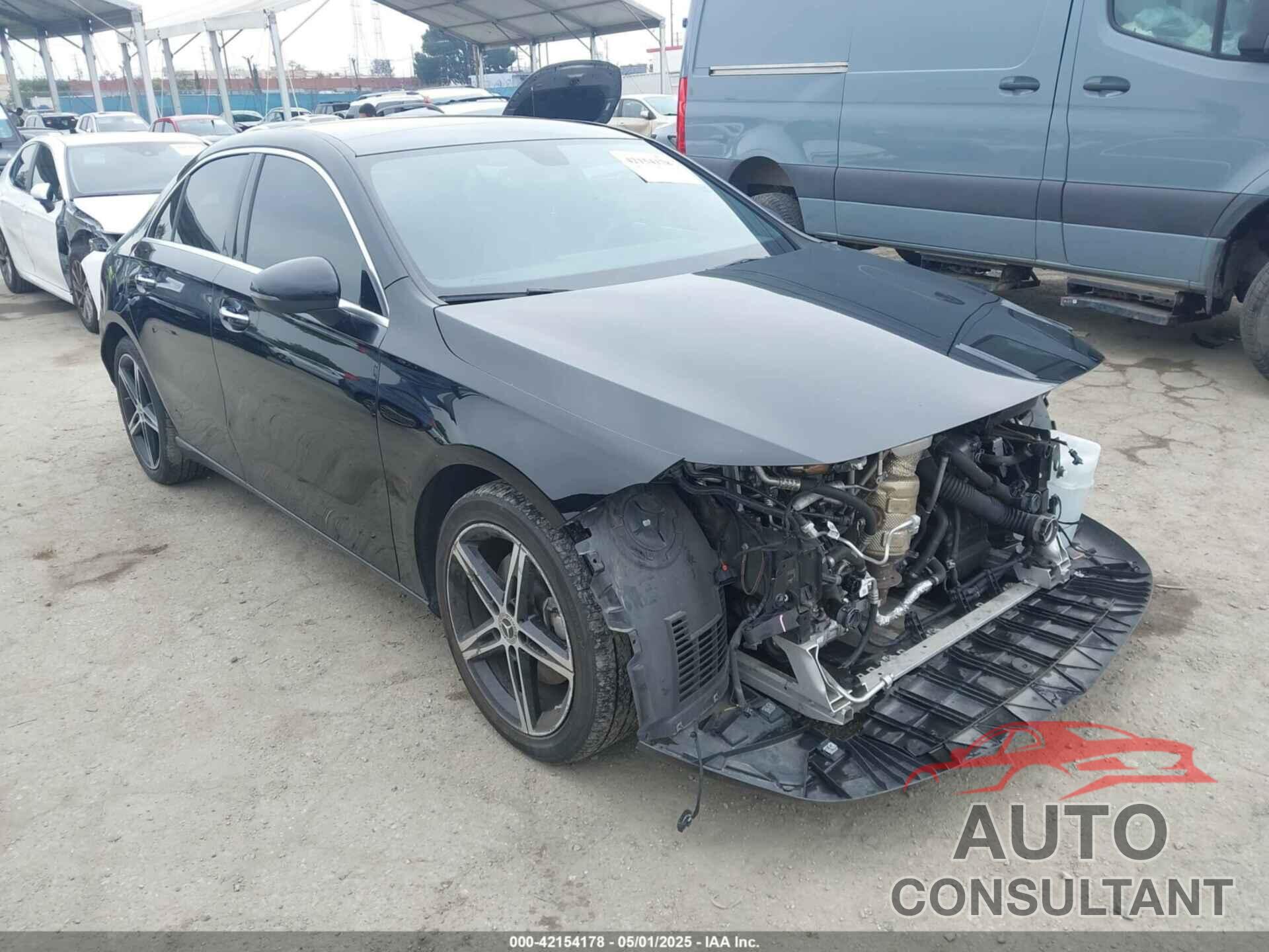MERCEDES-BENZ A 220 2022 - W1K3G4EB6NJ356664