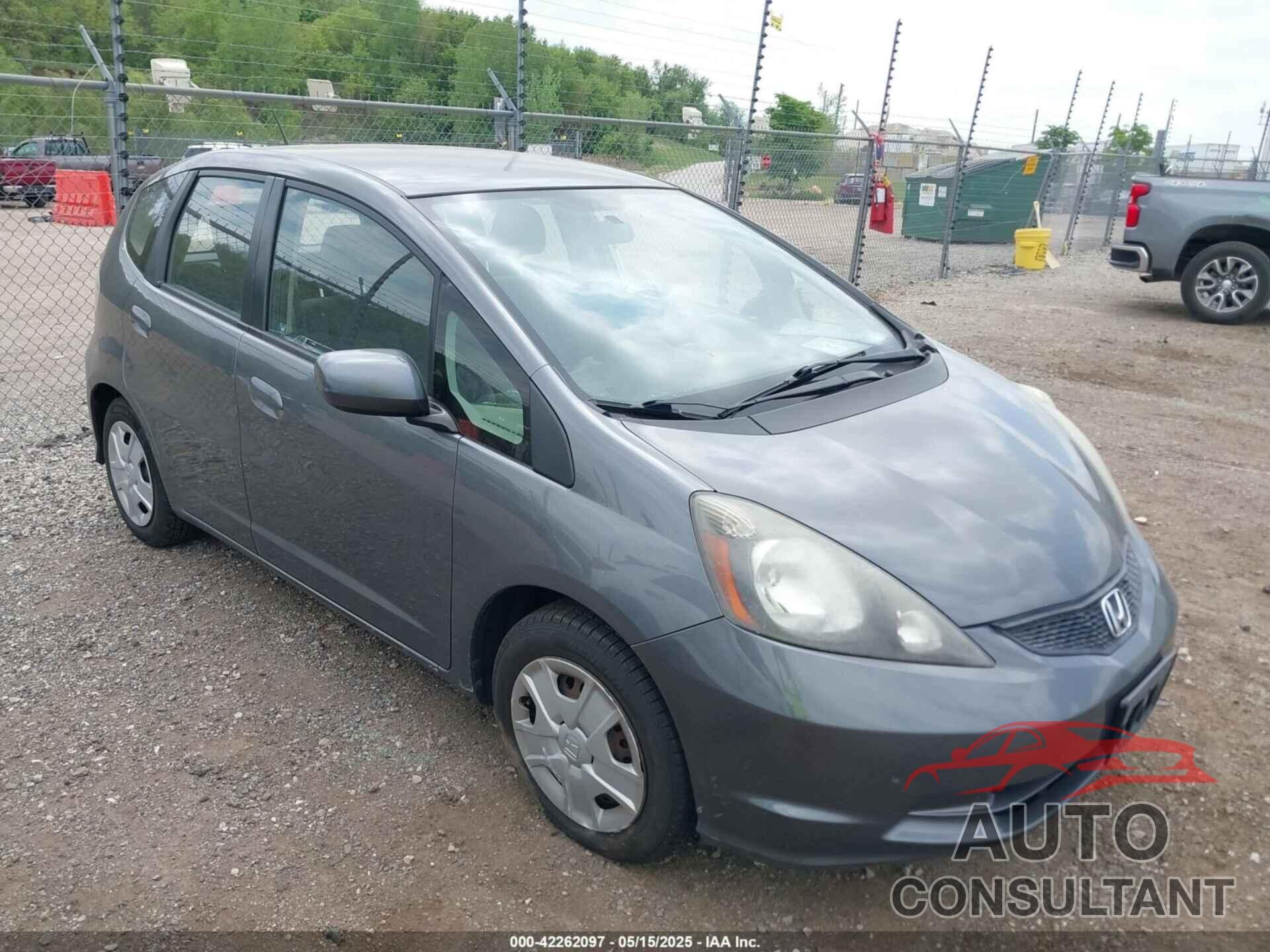 HONDA FIT 2013 - JHMGE8H3XDC026329