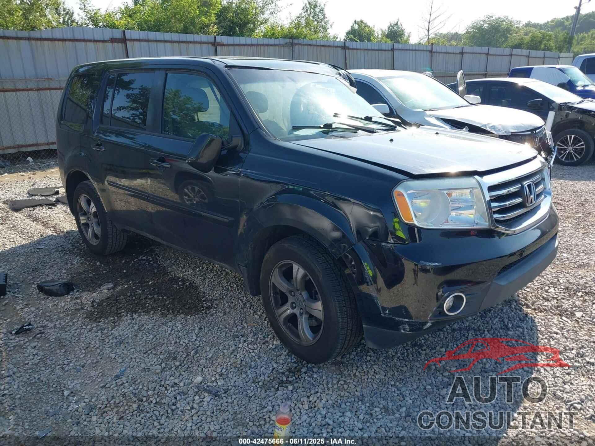 HONDA PILOT 2013 - 5FNYF4H67DB045560