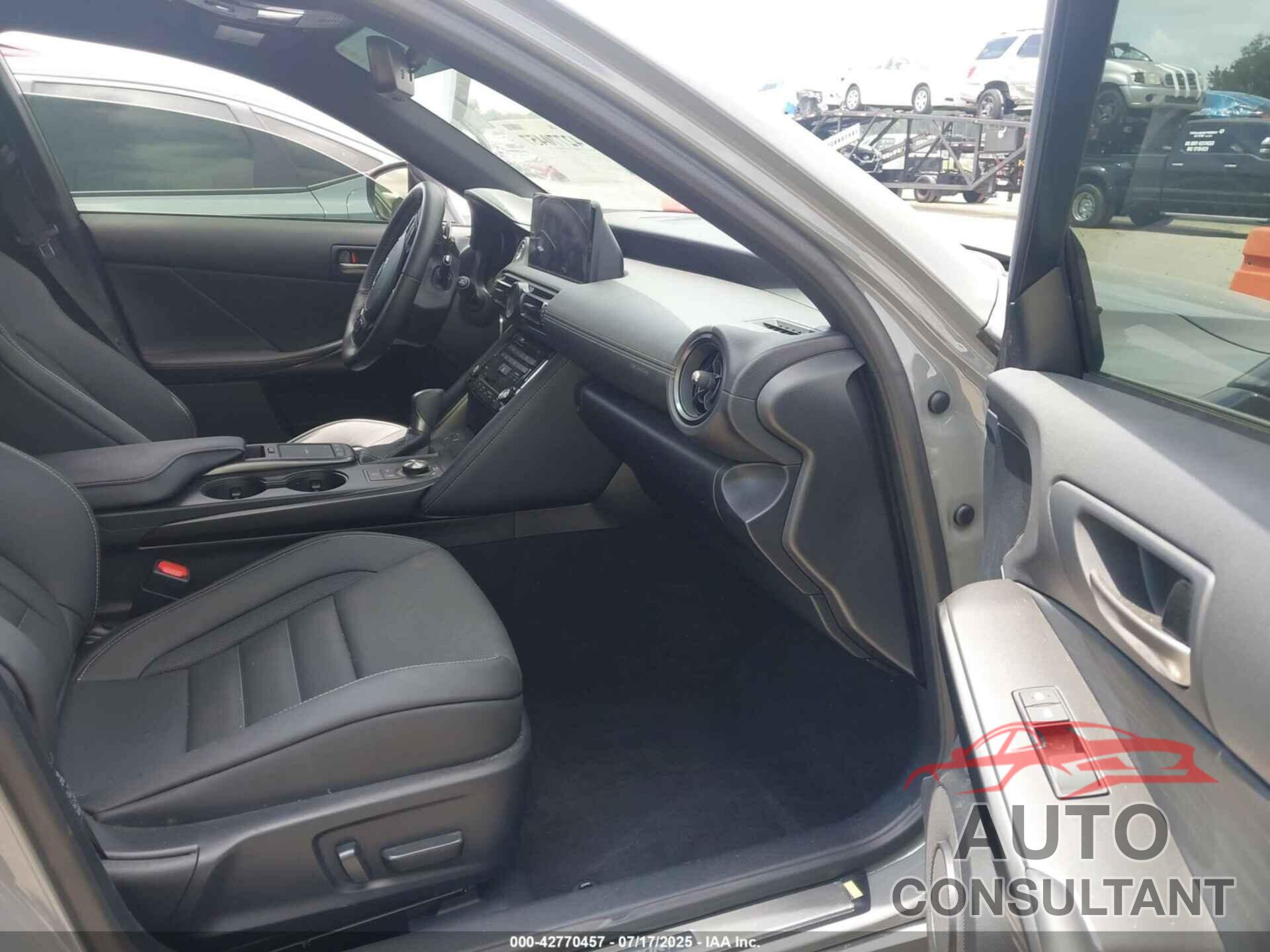 LEXUS IS 350 2024 - JTHGZ1B29R5077991