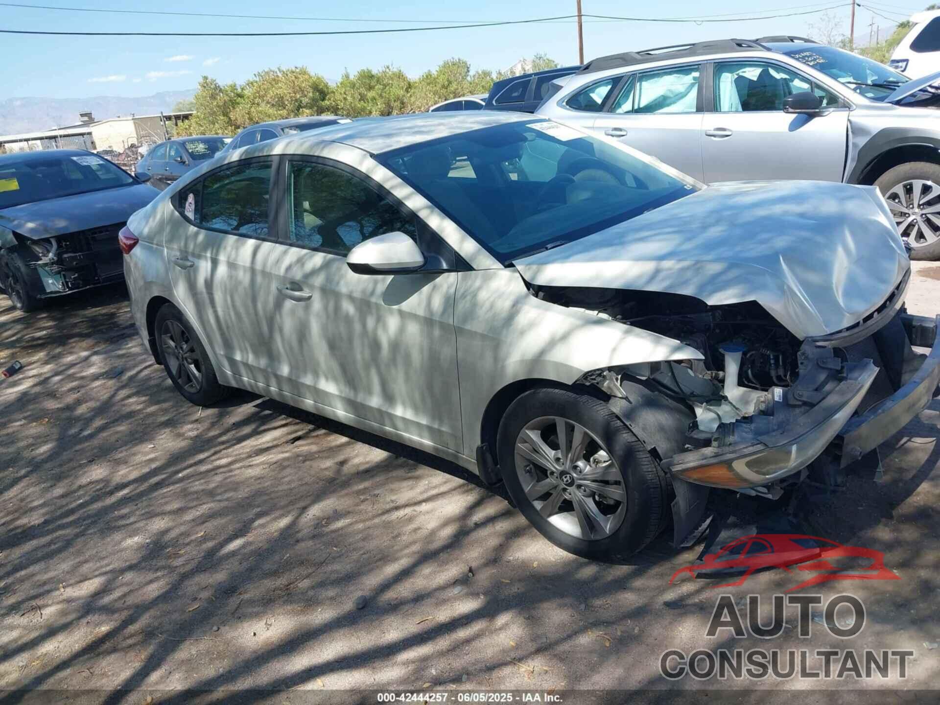 HYUNDAI ELANTRA 2017 - KMHD84LF5HU409032