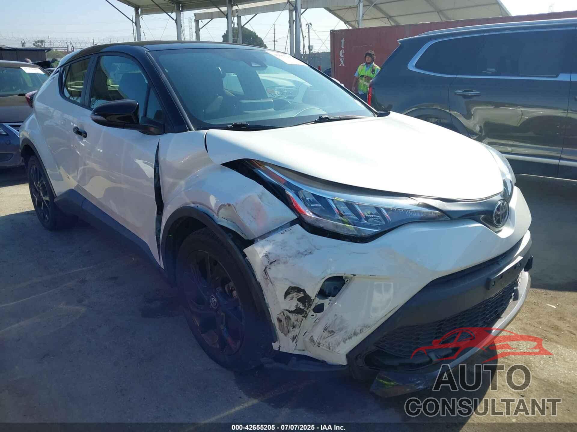 TOYOTA C-HR 2021 - JTNKHMBX0M1102350