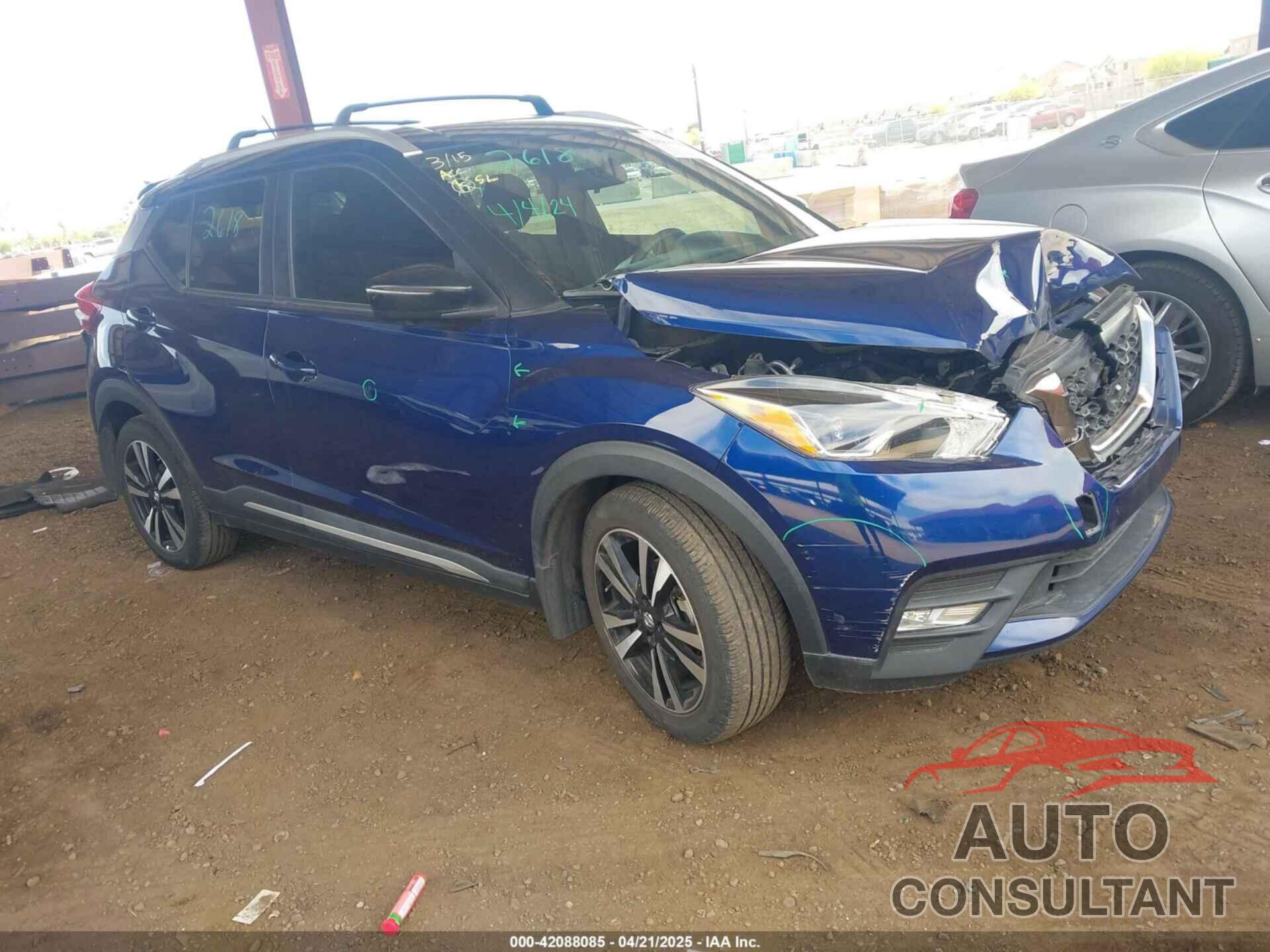 NISSAN KICKS 2018 - 3N1CP5CU3JL529261