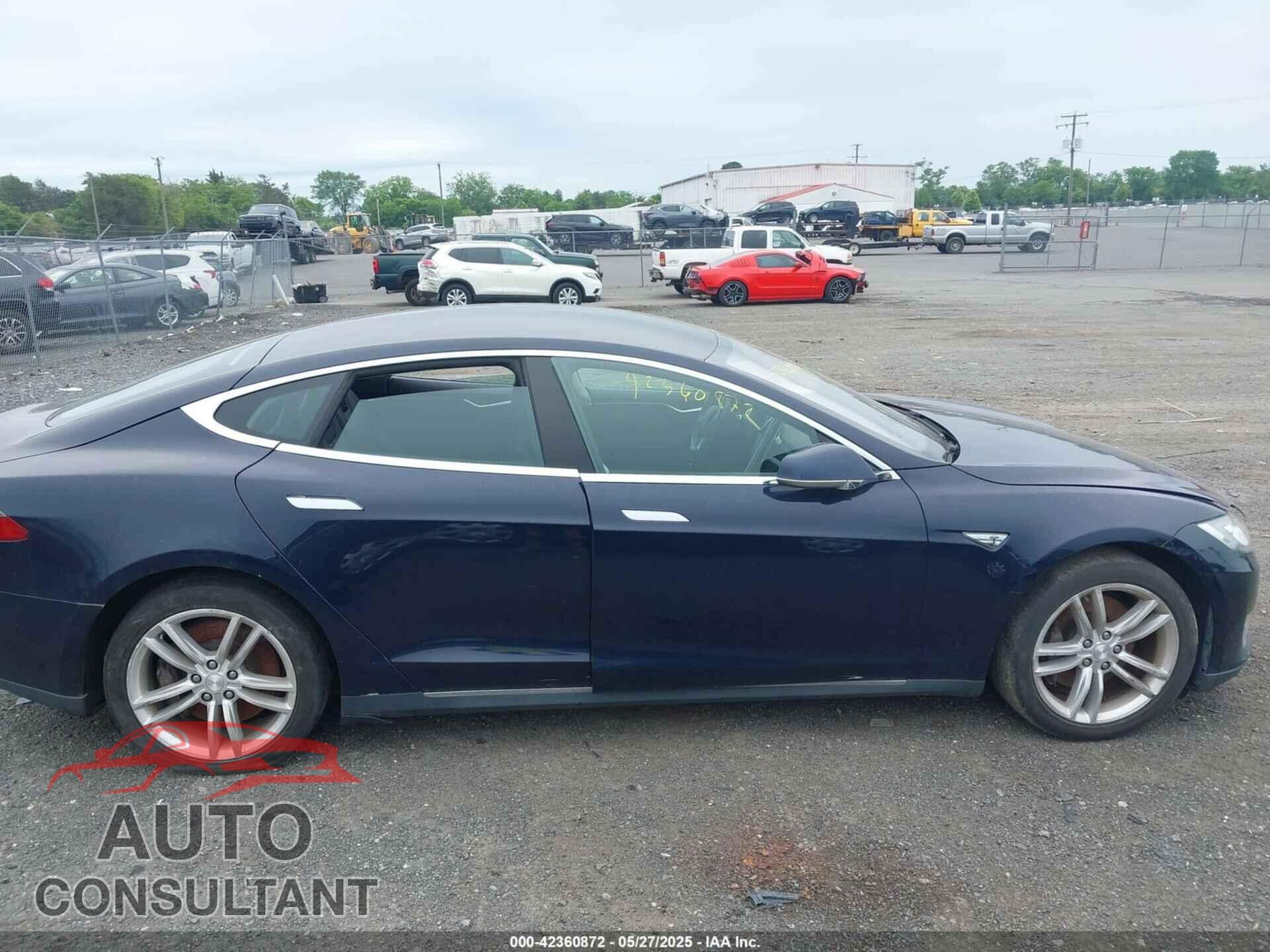 TESLA MODEL S 2014 - 5YJSA1H19EFP32063