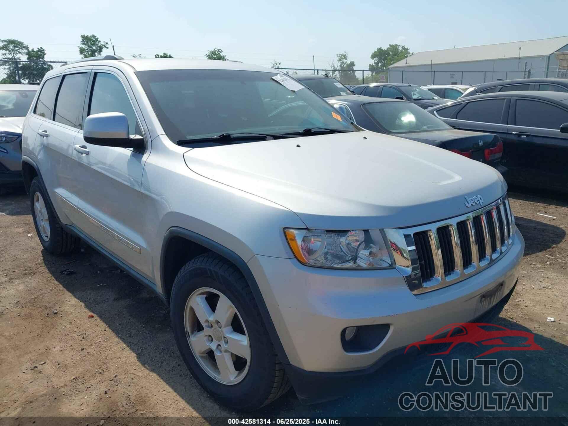 JEEP GRAND CHEROKEE 2011 - 1J4RR4GG0BC515356