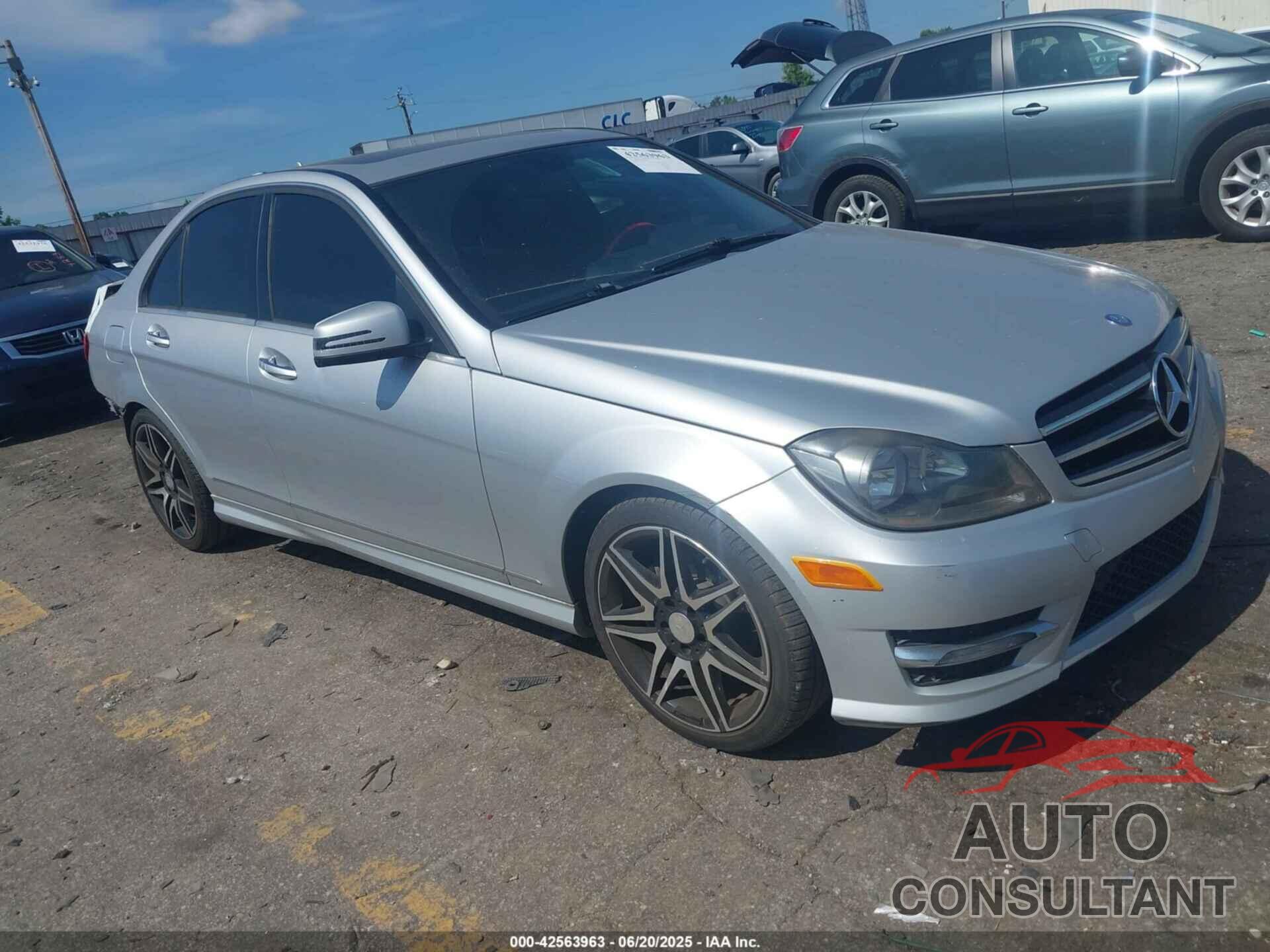 MERCEDES-BENZ C 250 2014 - WDDGF4HB0EG248697