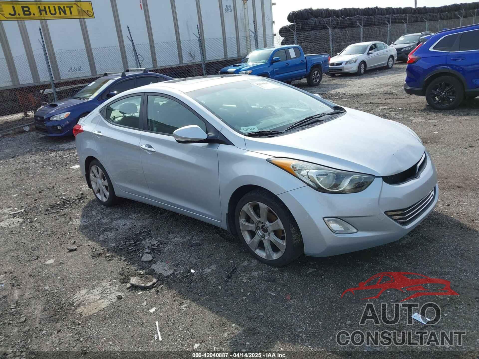 HYUNDAI ELANTRA 2012 - 5NPDH4AE7CH150786