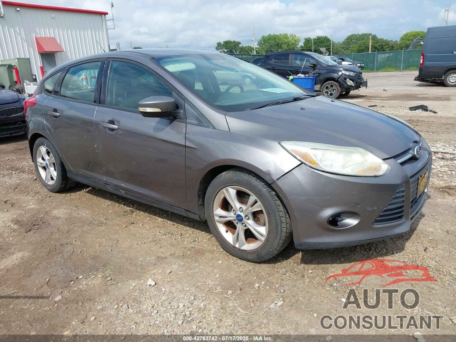 FORD FOCUS 2013 - 1FADP3K26DL263293