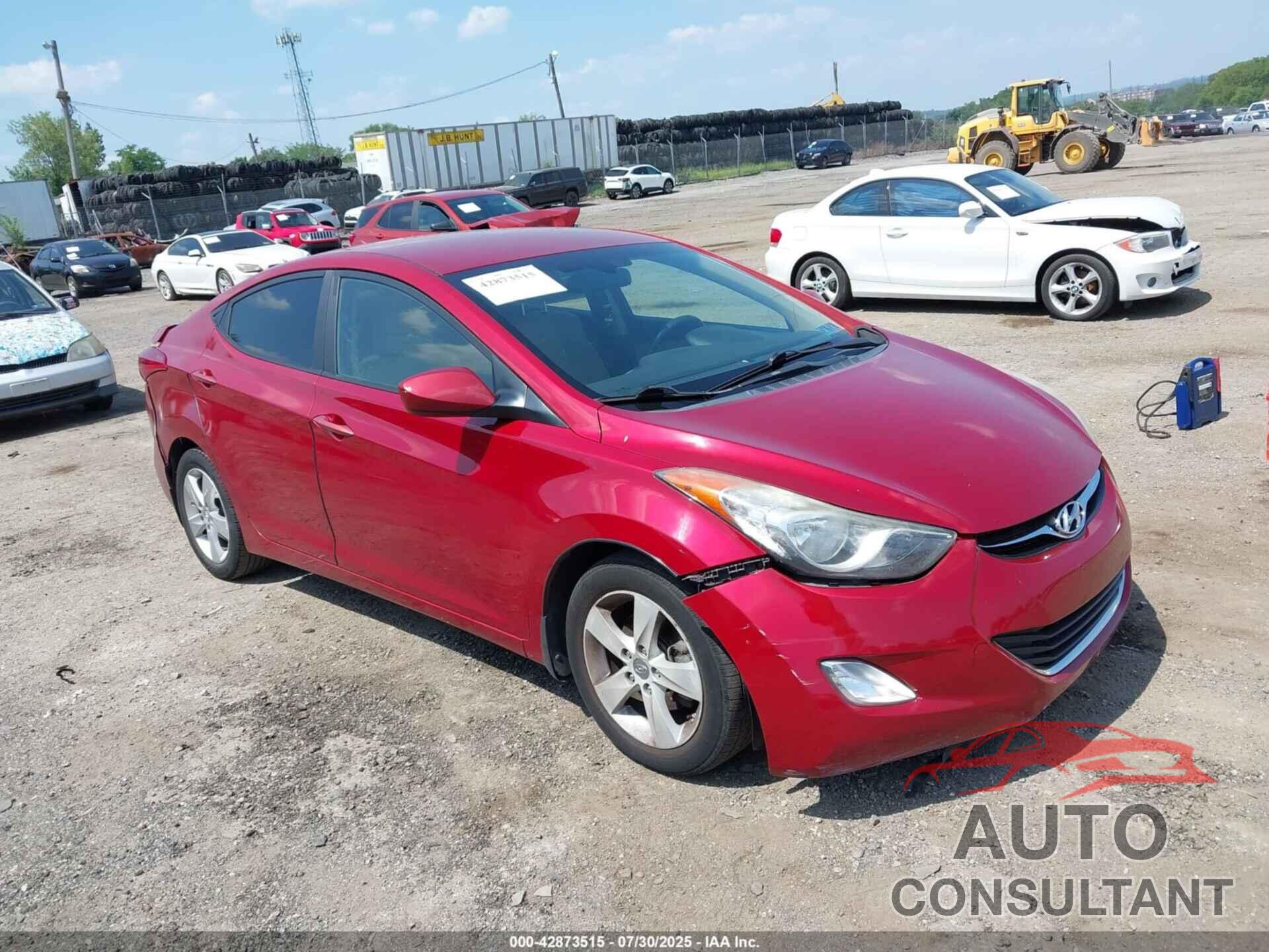 HYUNDAI ELANTRA 2013 - KMHDH4AE2DU784123