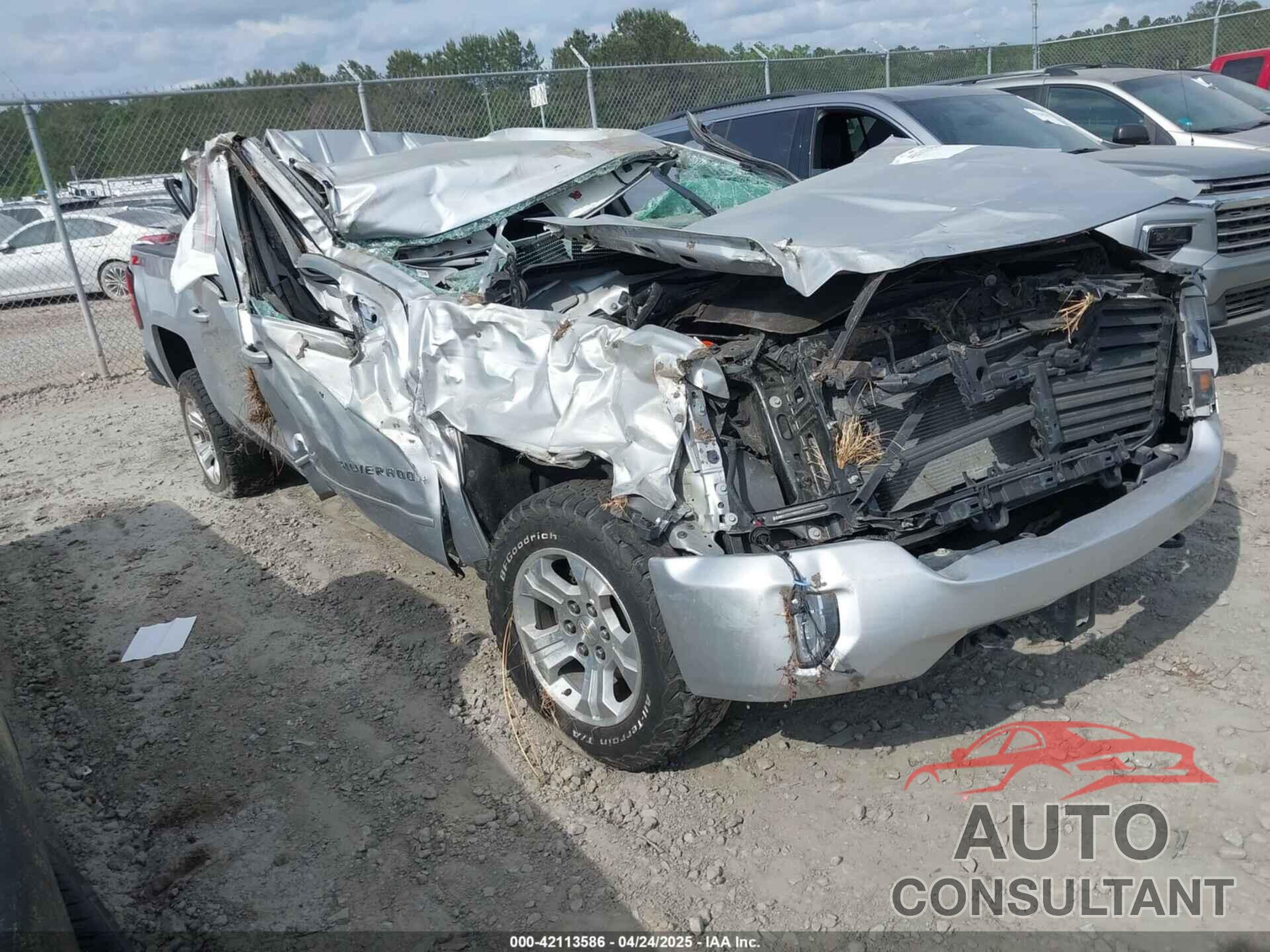 CHEVROLET SILVERADO 1500 2018 - 3GCUKREC0JG145801