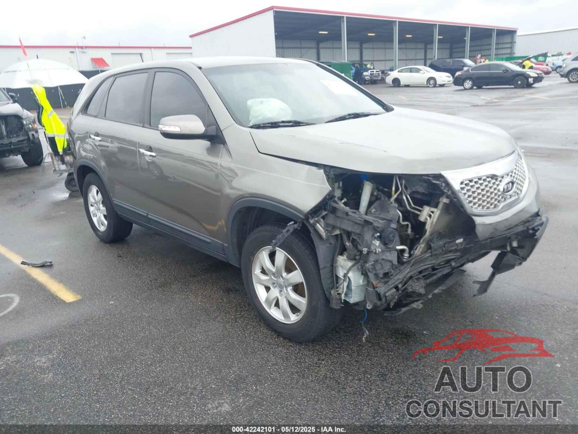 KIA SORENTO 2013 - 5XYKT3A15DG378470