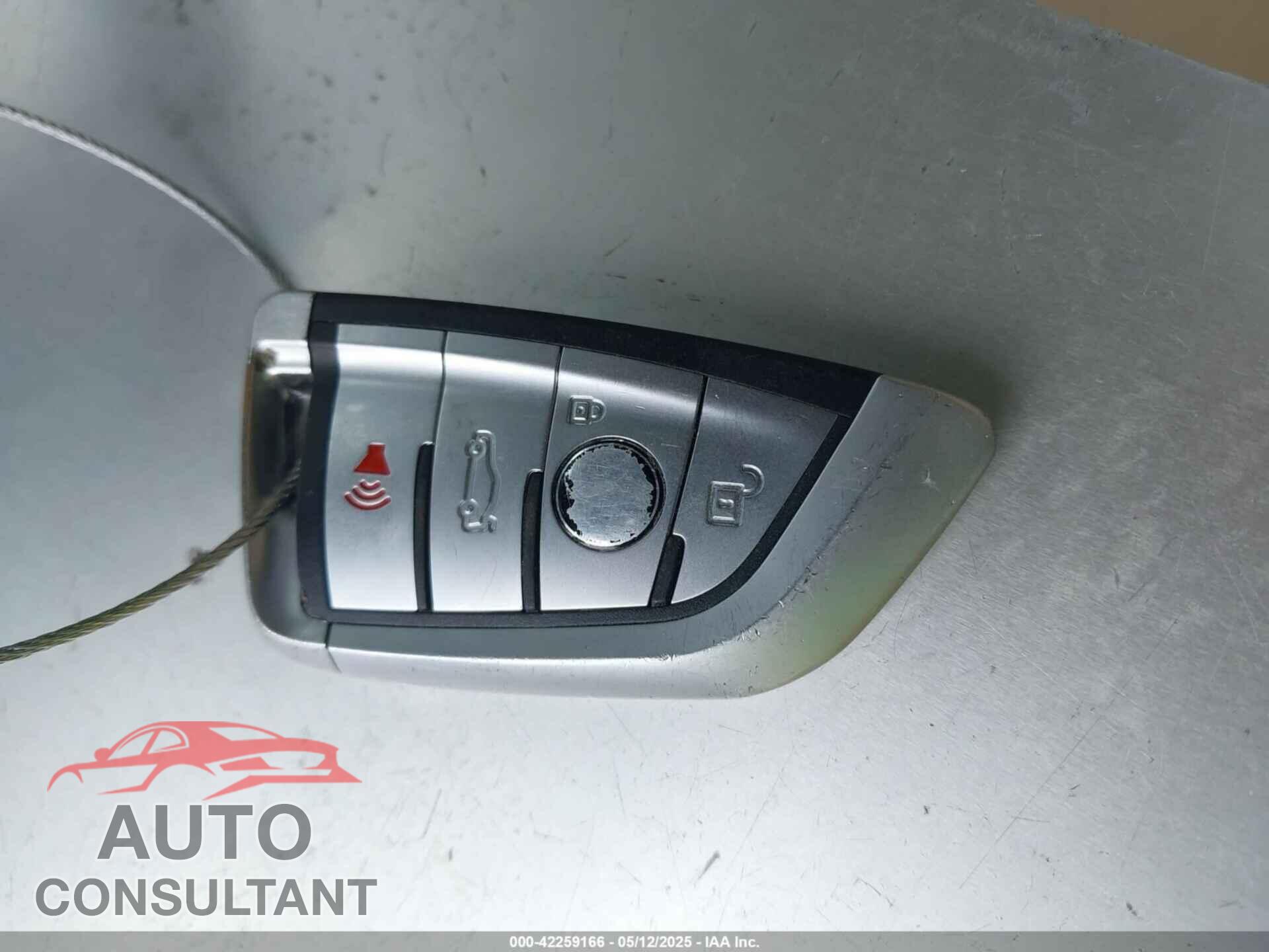 BMW 528I 2014 - WBA5A5C52ED511357
