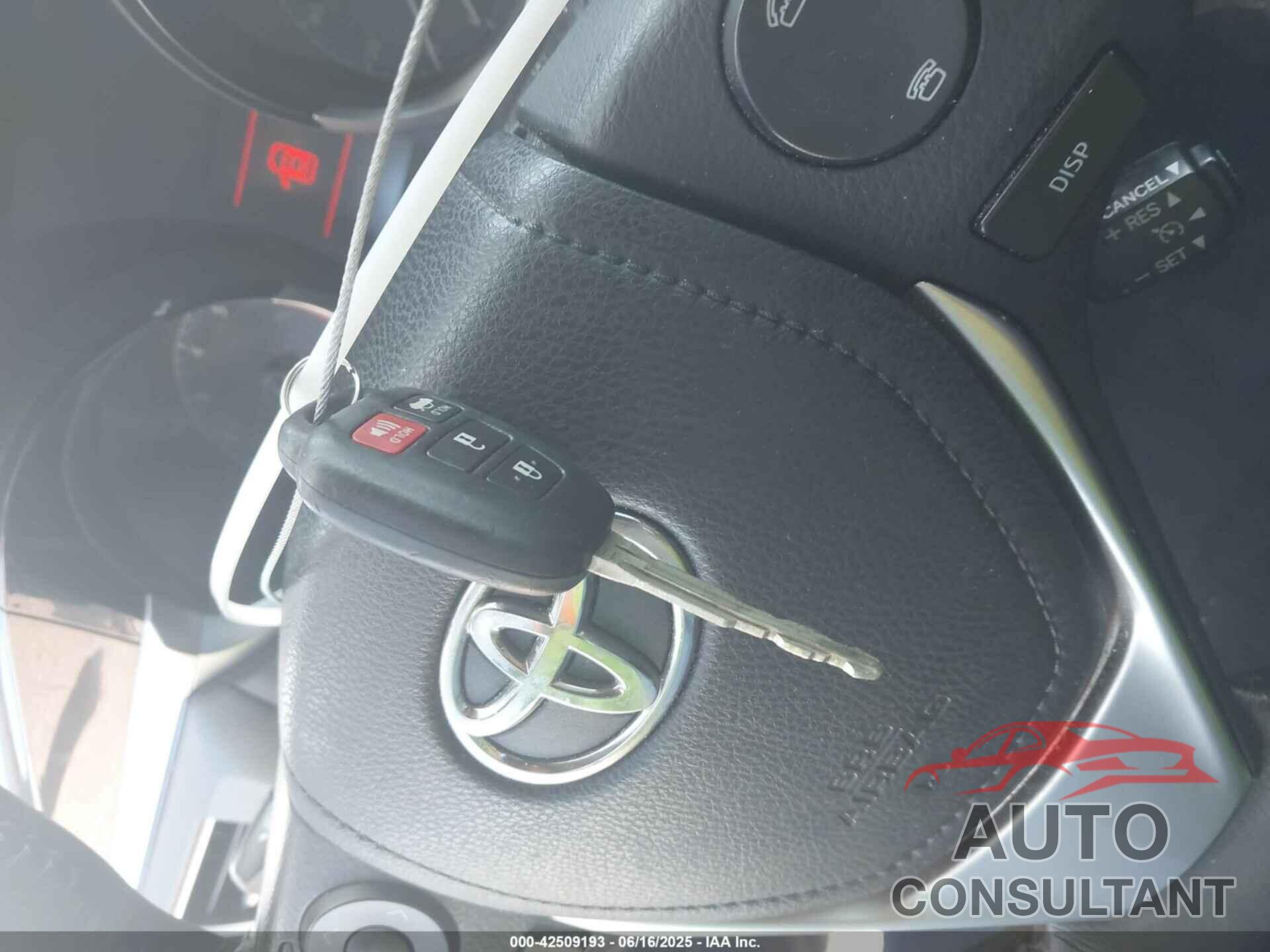 TOYOTA COROLLA 2014 - 5YFBURHE3EP133334